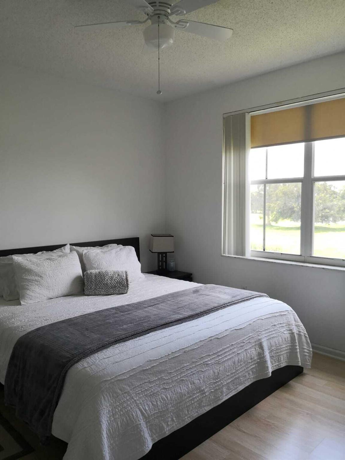 Properties 2100 Greenview Shores Boulevard 523