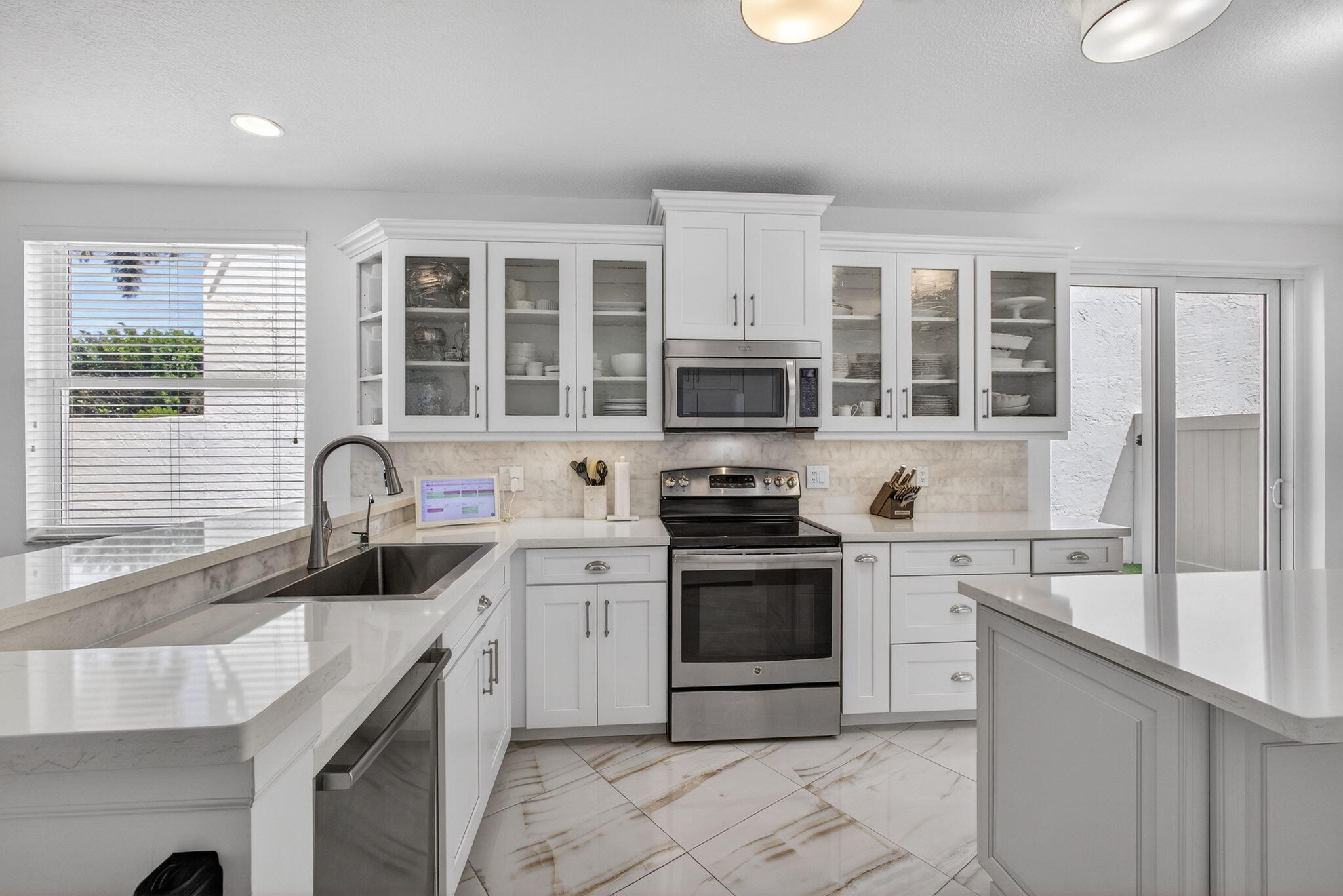CLASSICS AT BEAR LAKES - Residential Lease