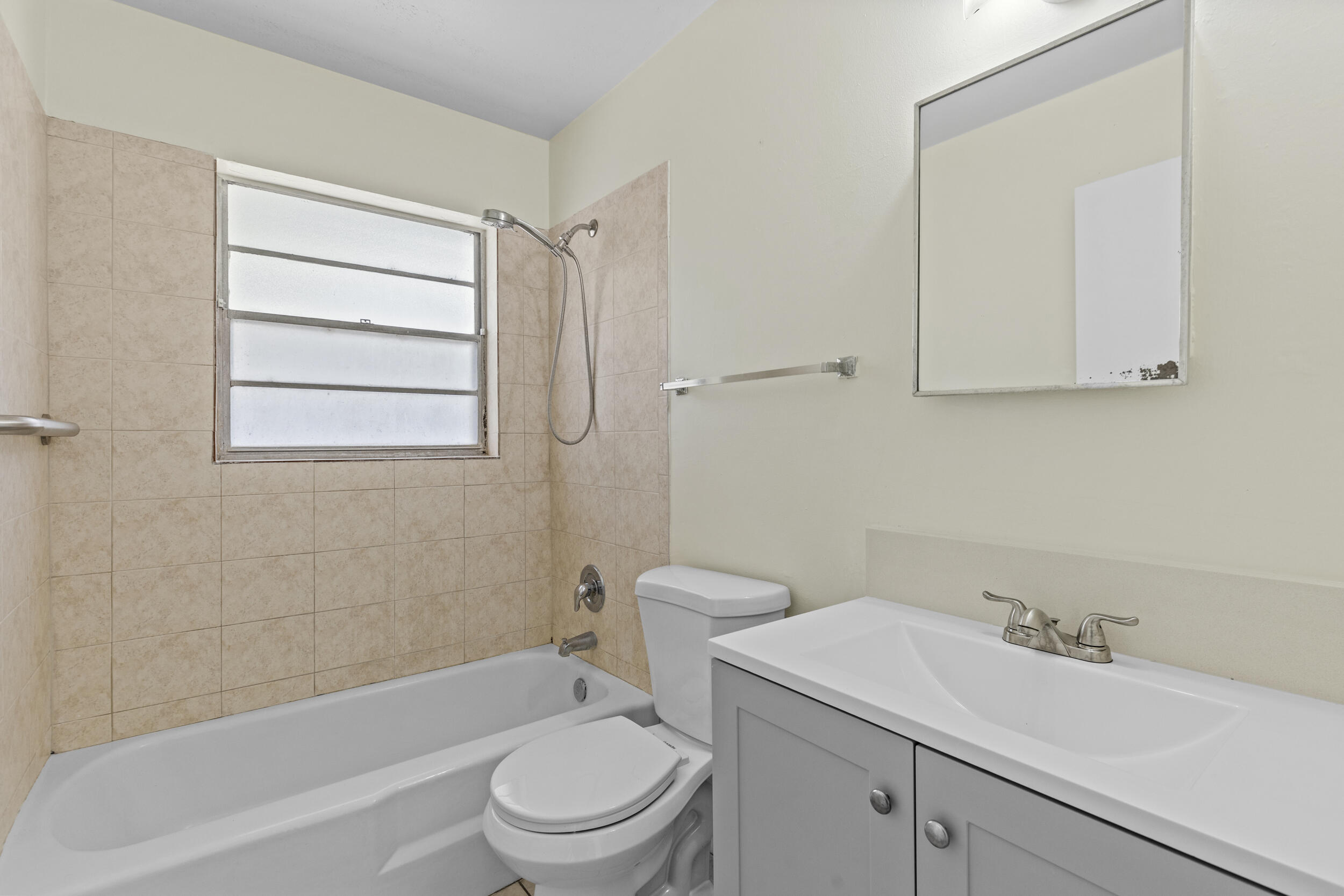 WICKLINES - Residential Income