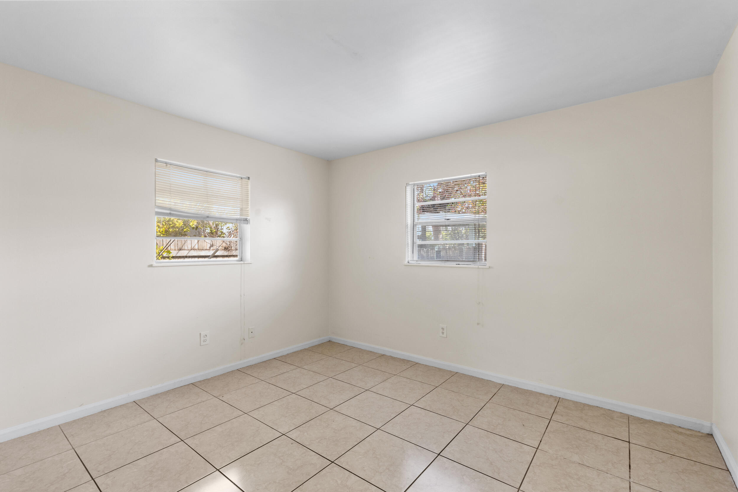 WICKLINES - Residential Income