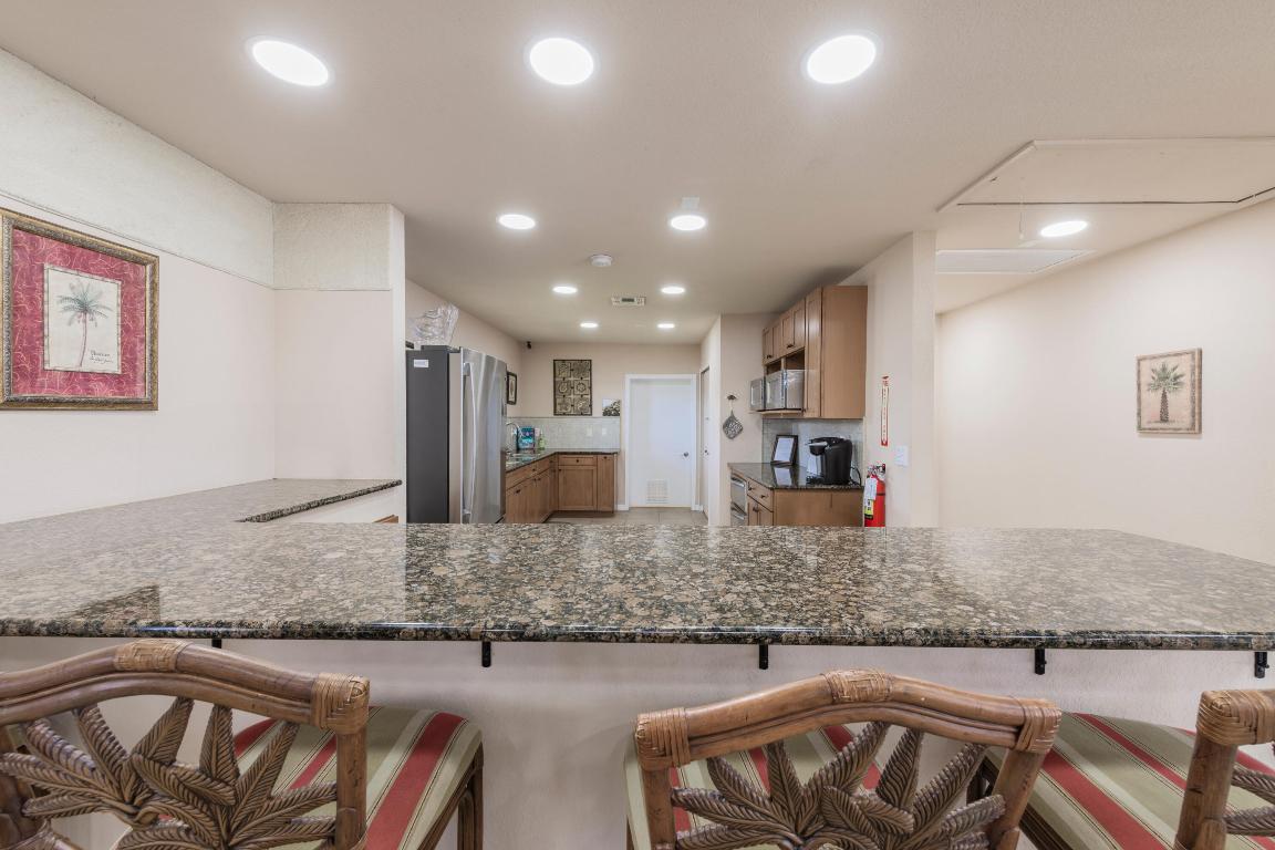 OCEAN HARBOUR SOUTH CONDOMINIUM - Residential Lease