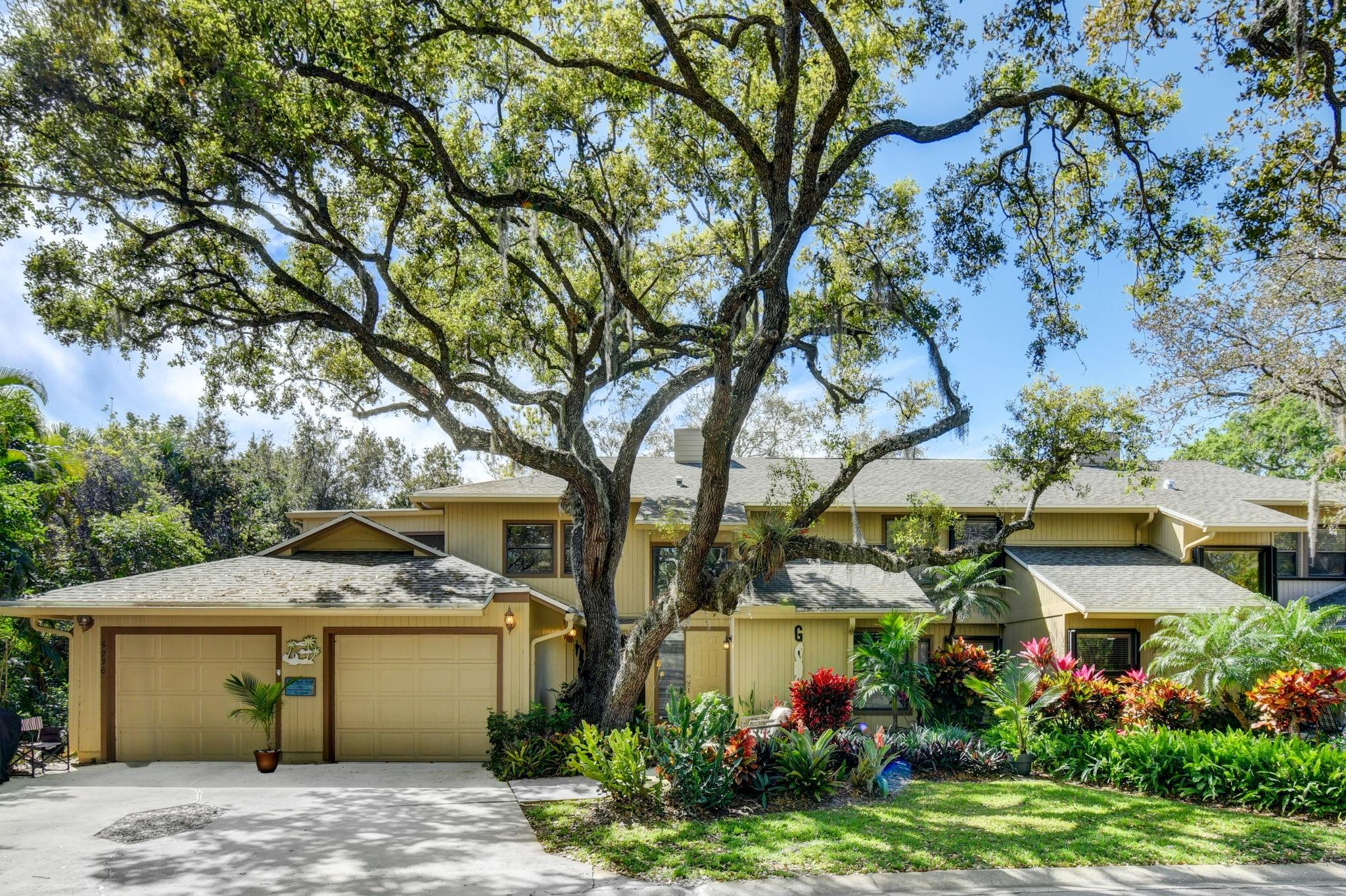 Schooner Oaks - Residential