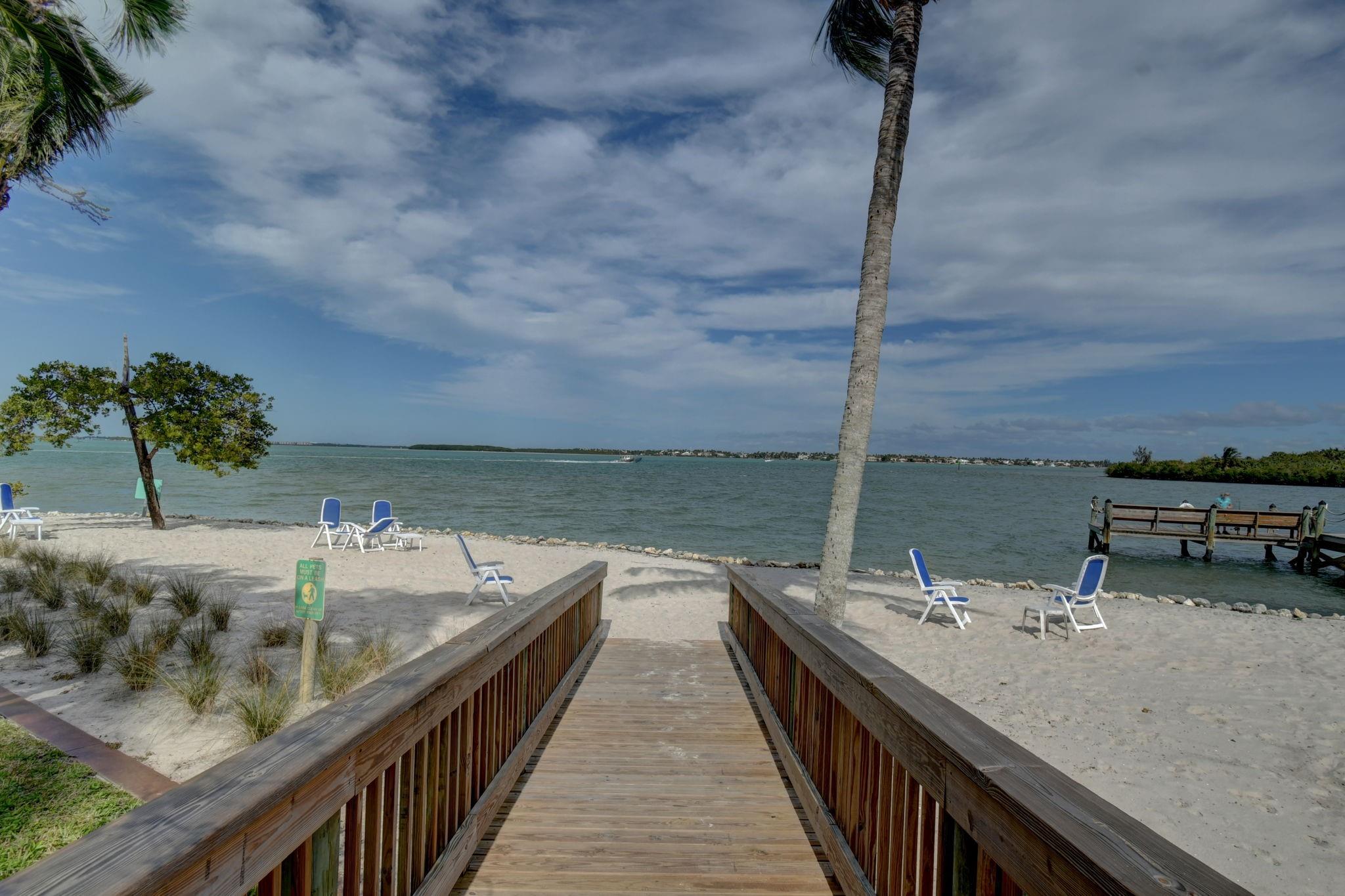 Schooner Oaks - Residential