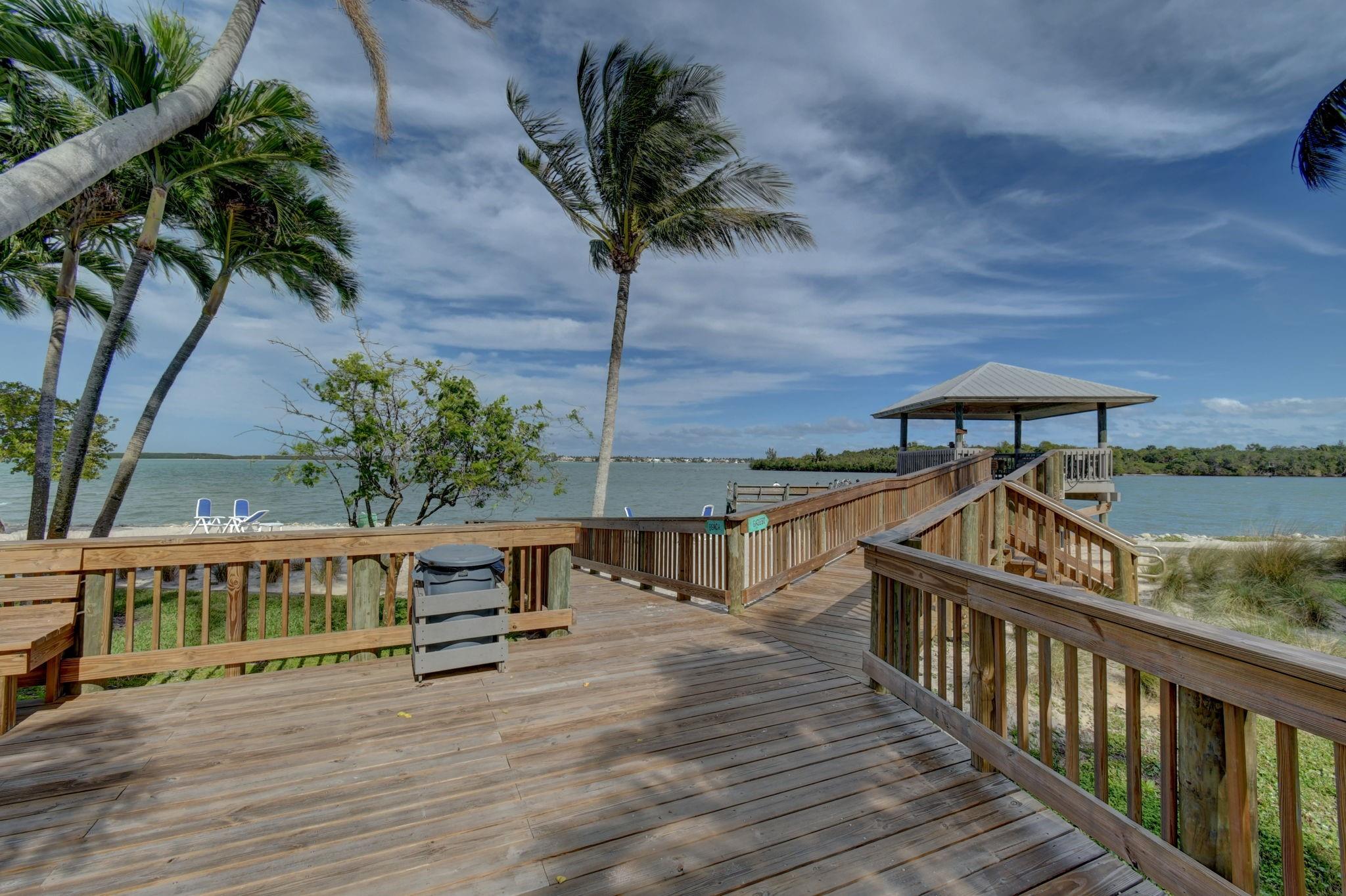 Schooner Oaks - Residential