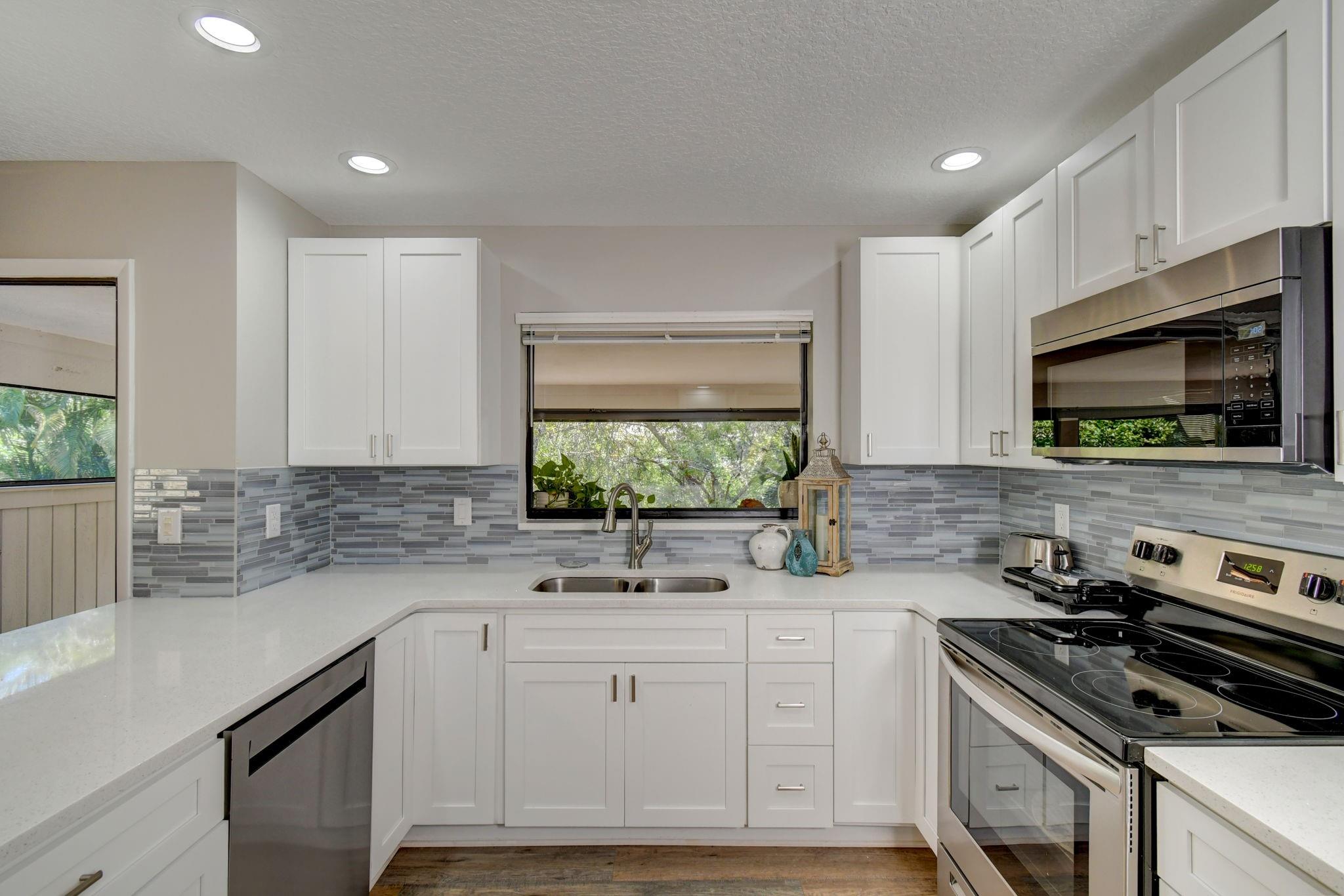 Schooner Oaks - Residential