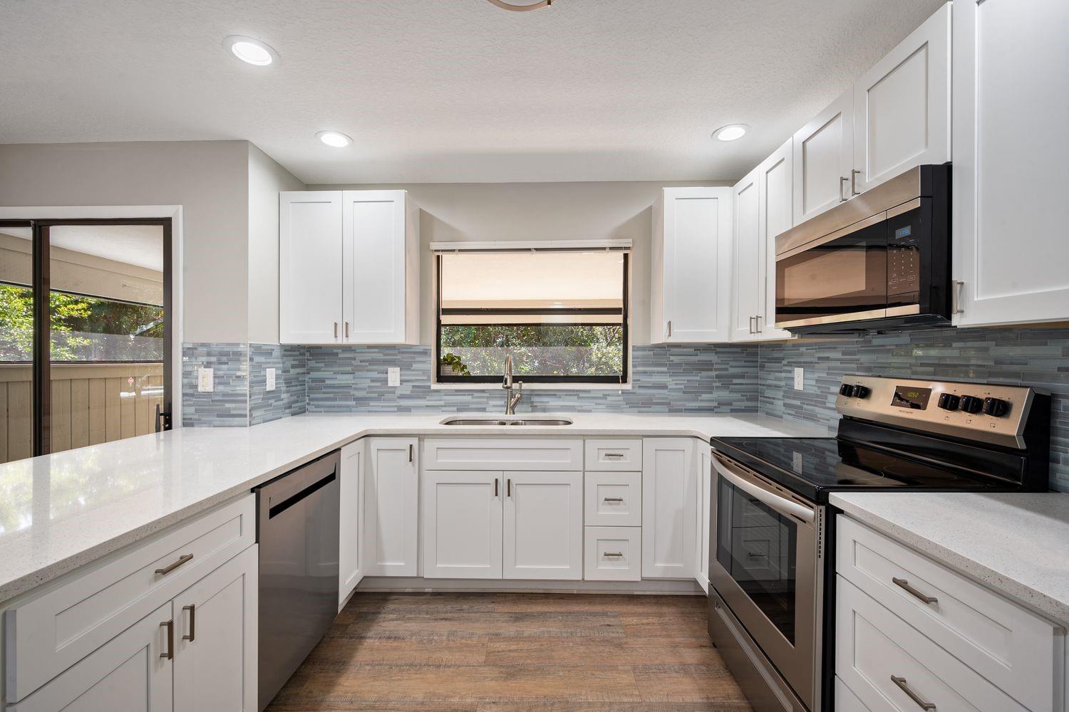 Schooner Oaks - Residential