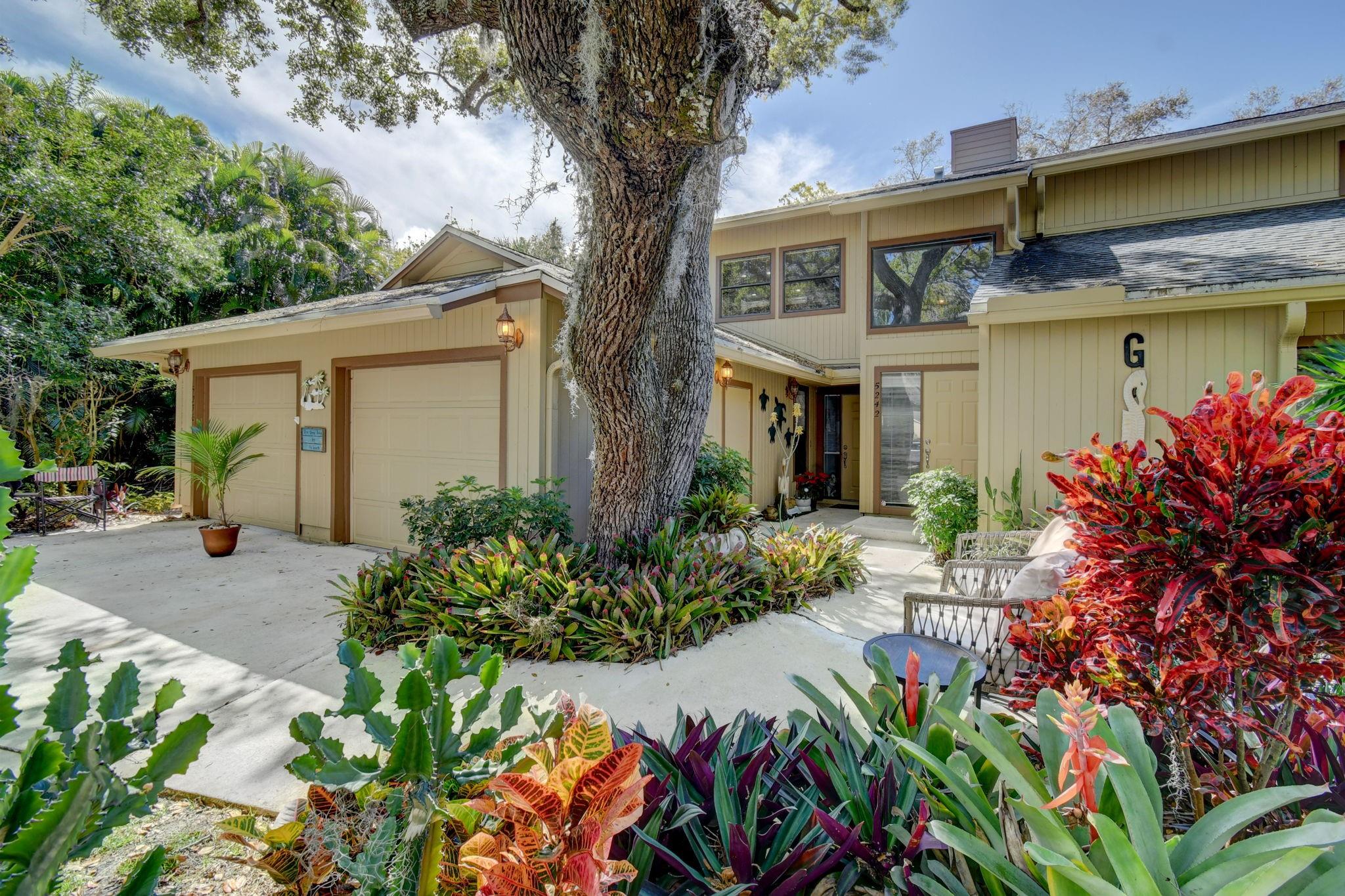 Schooner Oaks - Residential