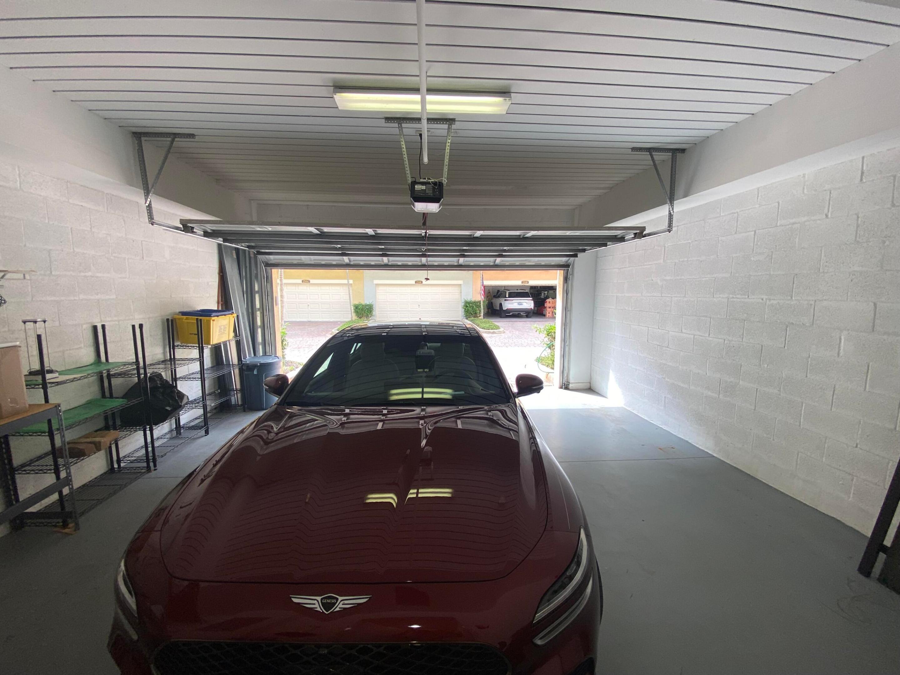 HARBOUR OAKS - Residential