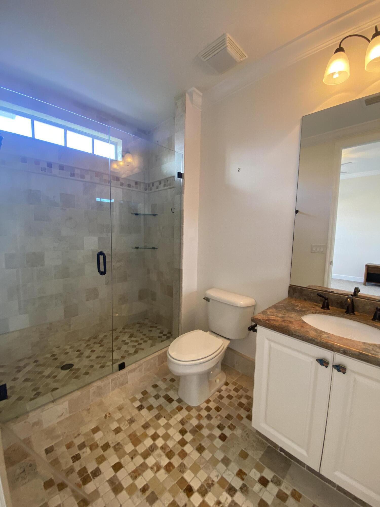 HARBOUR OAKS - Residential