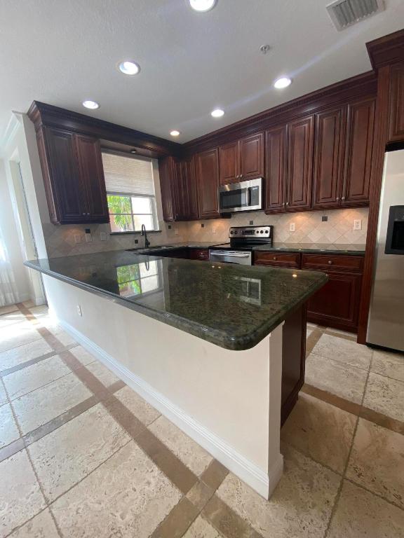 2456 San Pietro Circle