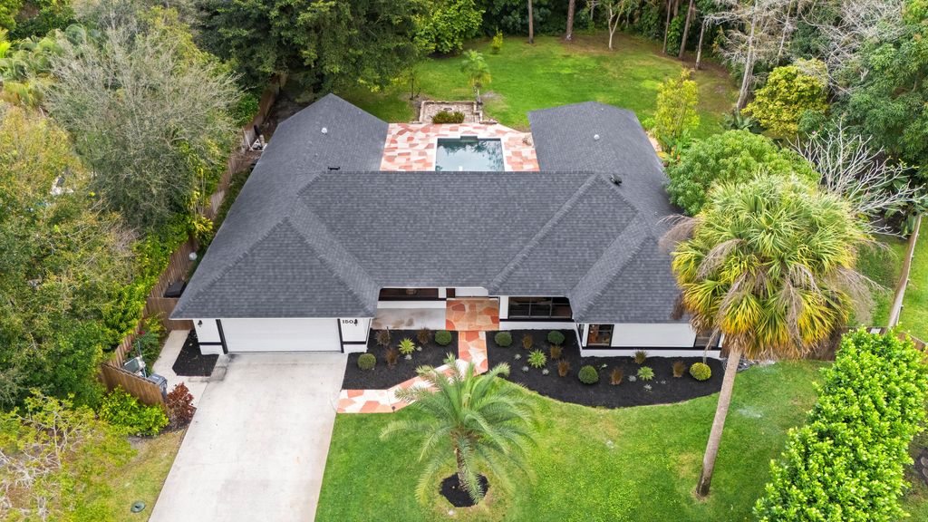 Photo of 150 Sandy Pine Court, Wellington, FL 33414 (MLS # R11159342)