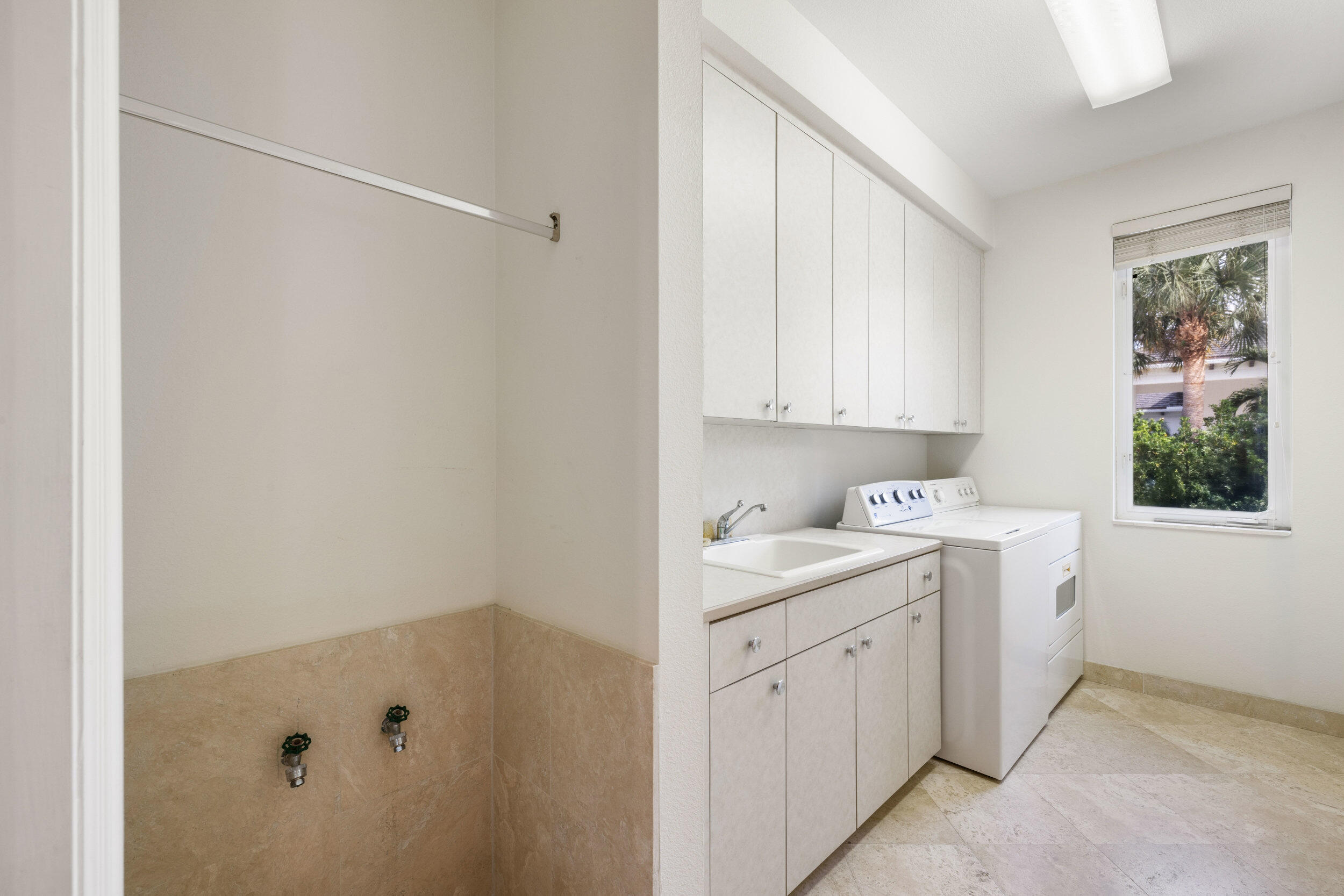 SEMINOLE LANDING - Residential