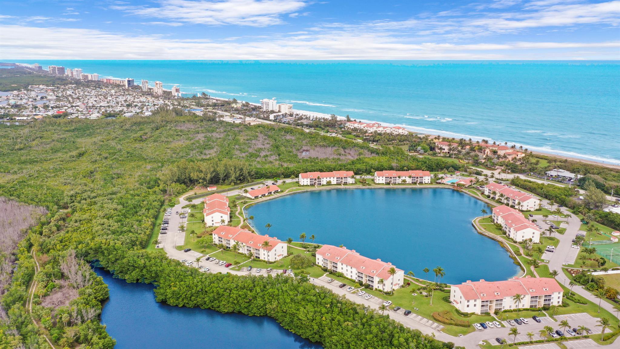 JENSEN BEACH CLUB - Residential