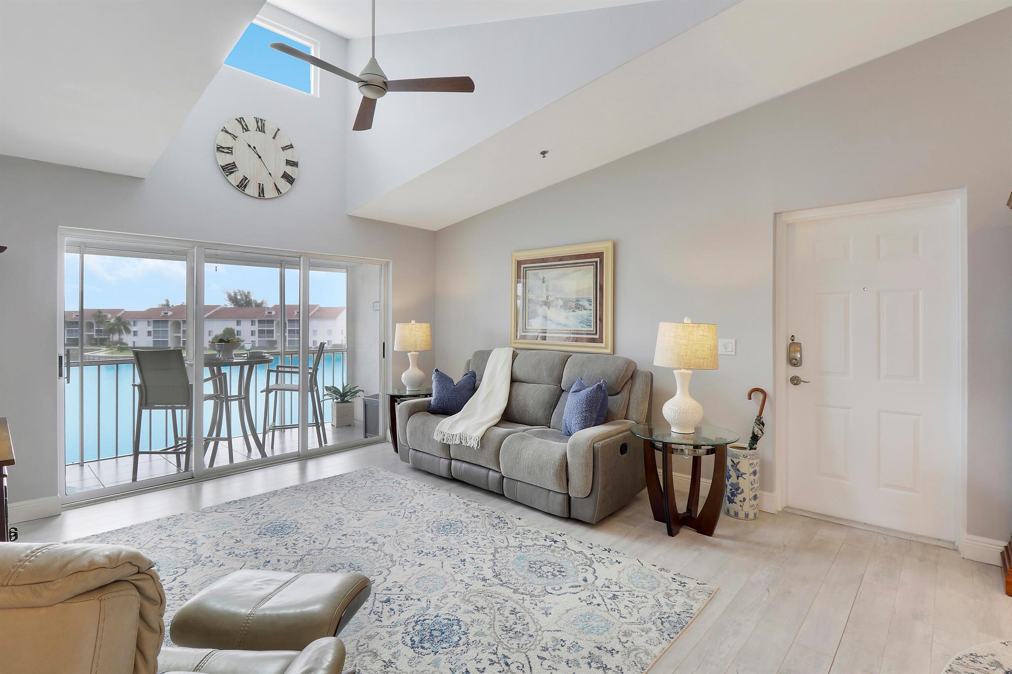 JENSEN BEACH CLUB - Residential