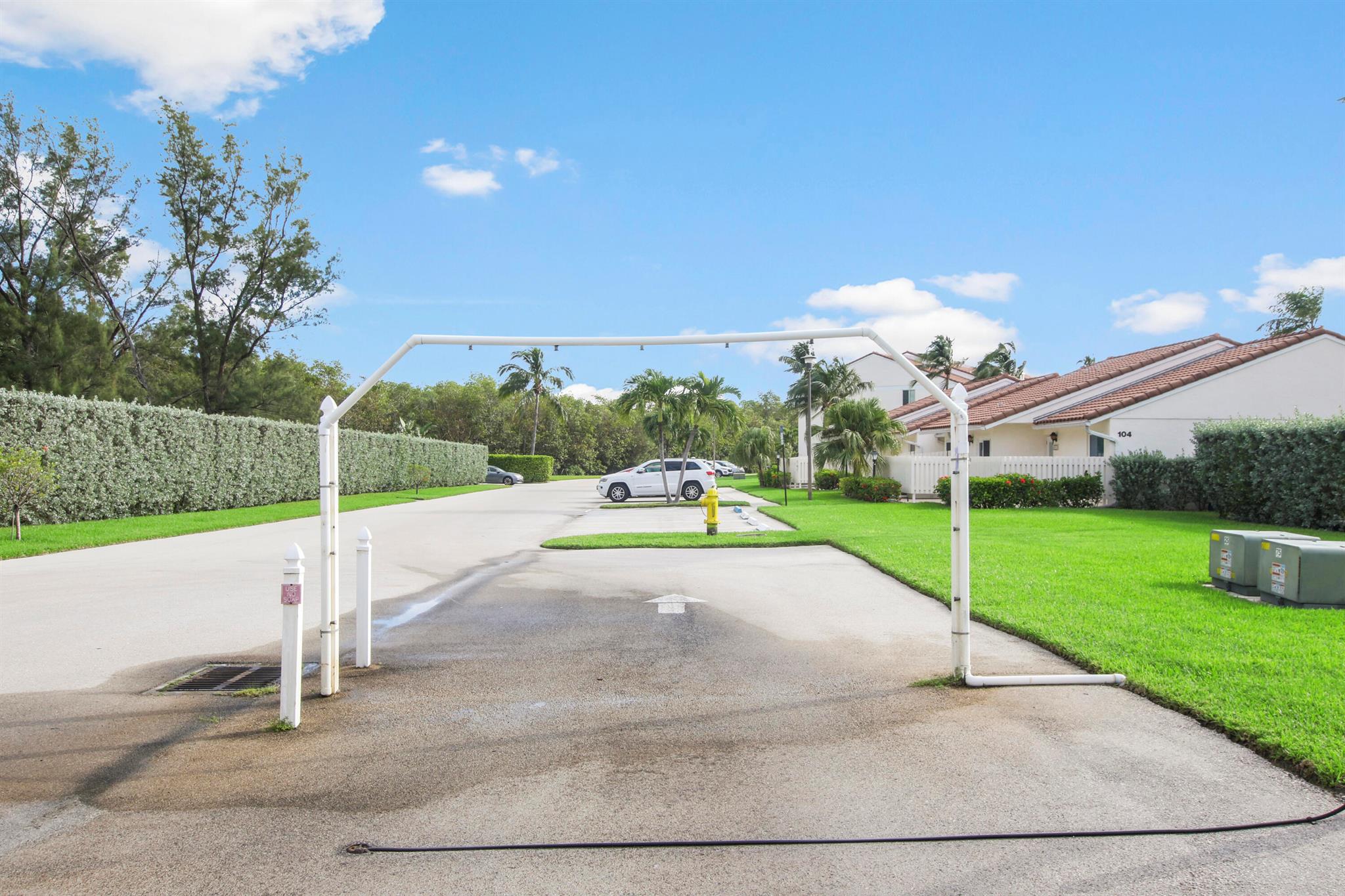 JENSEN BEACH CLUB - Residential