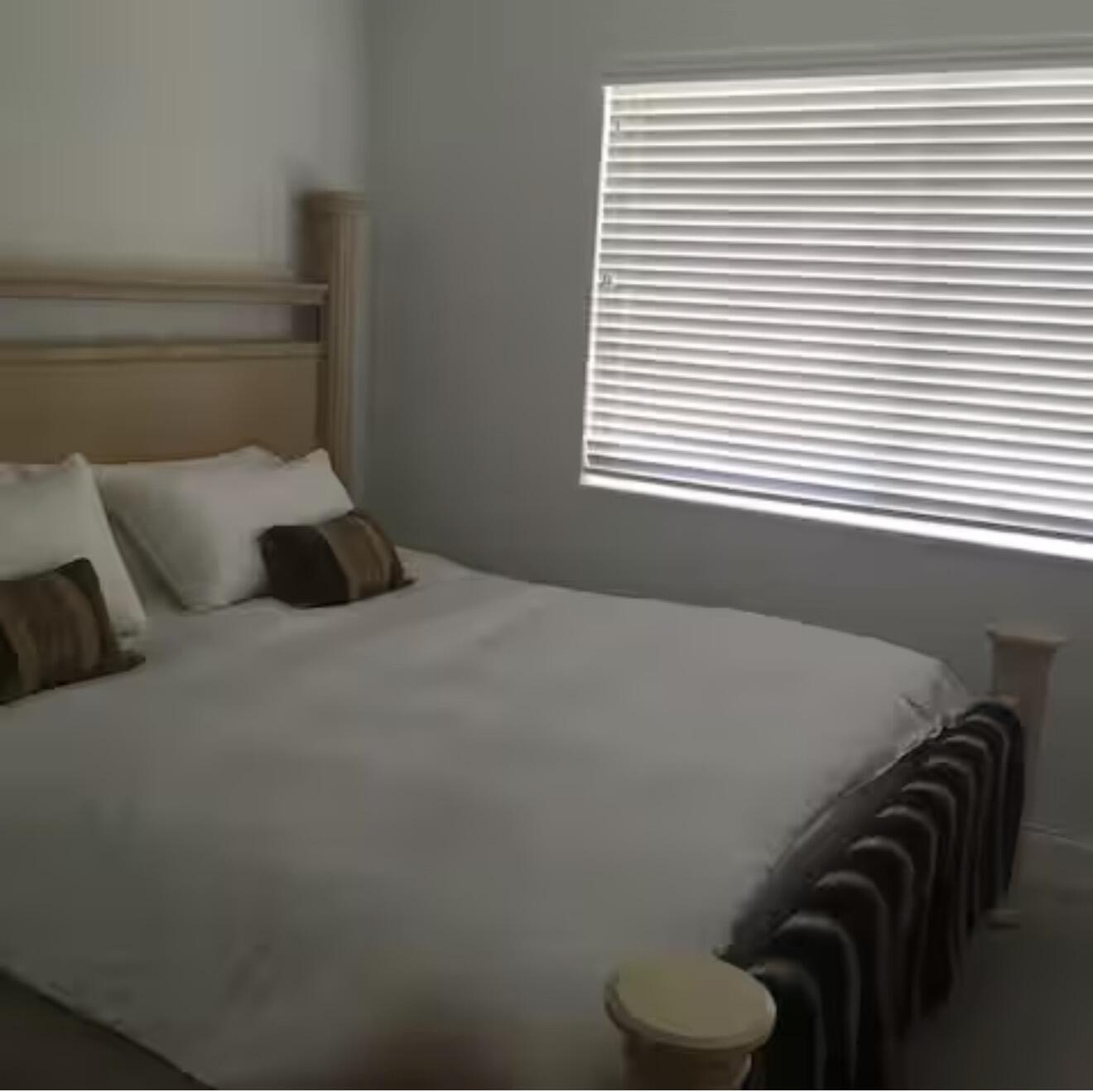 41 NE 1st Avenue 1-4