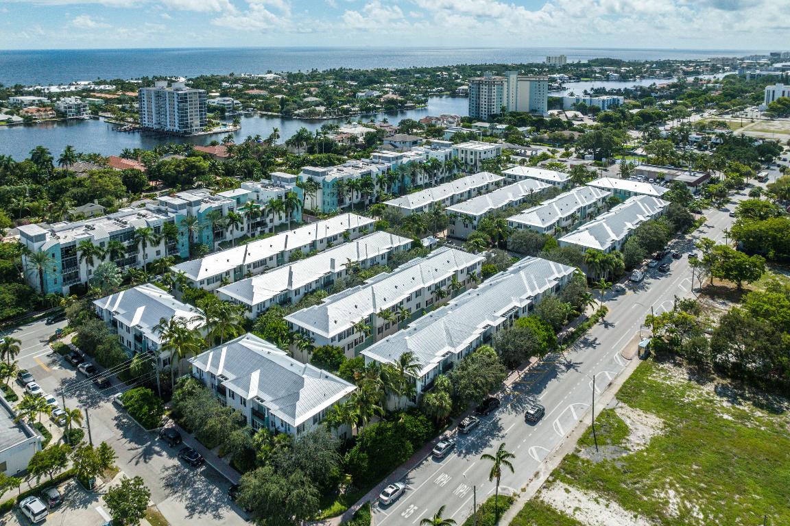 MALLORY SQUARE - Residential