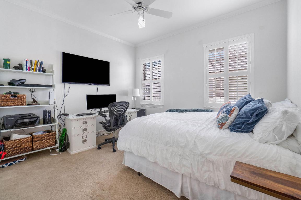 MALLORY SQUARE - Residential