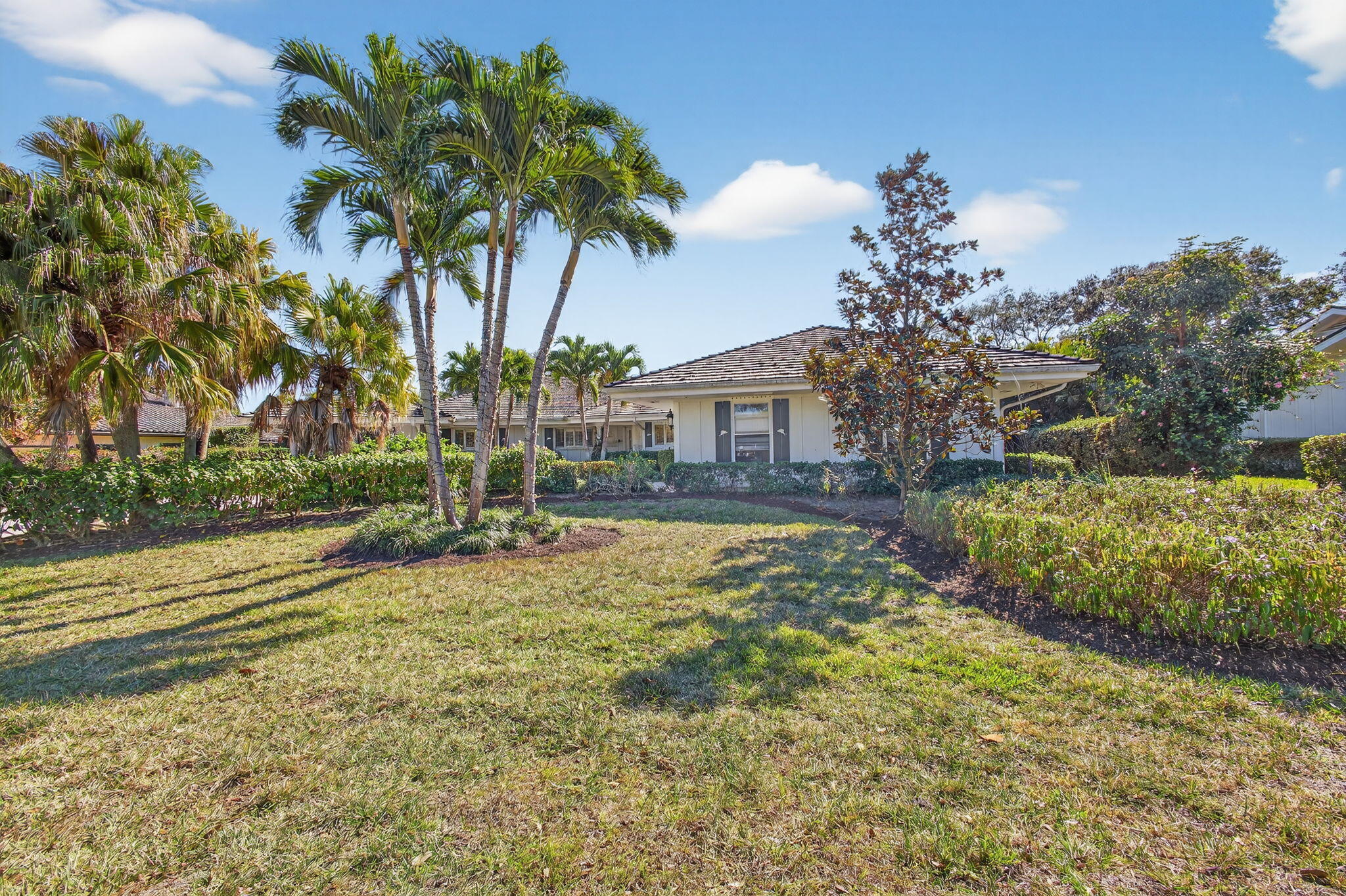 5610 SE Winged Foot Drive