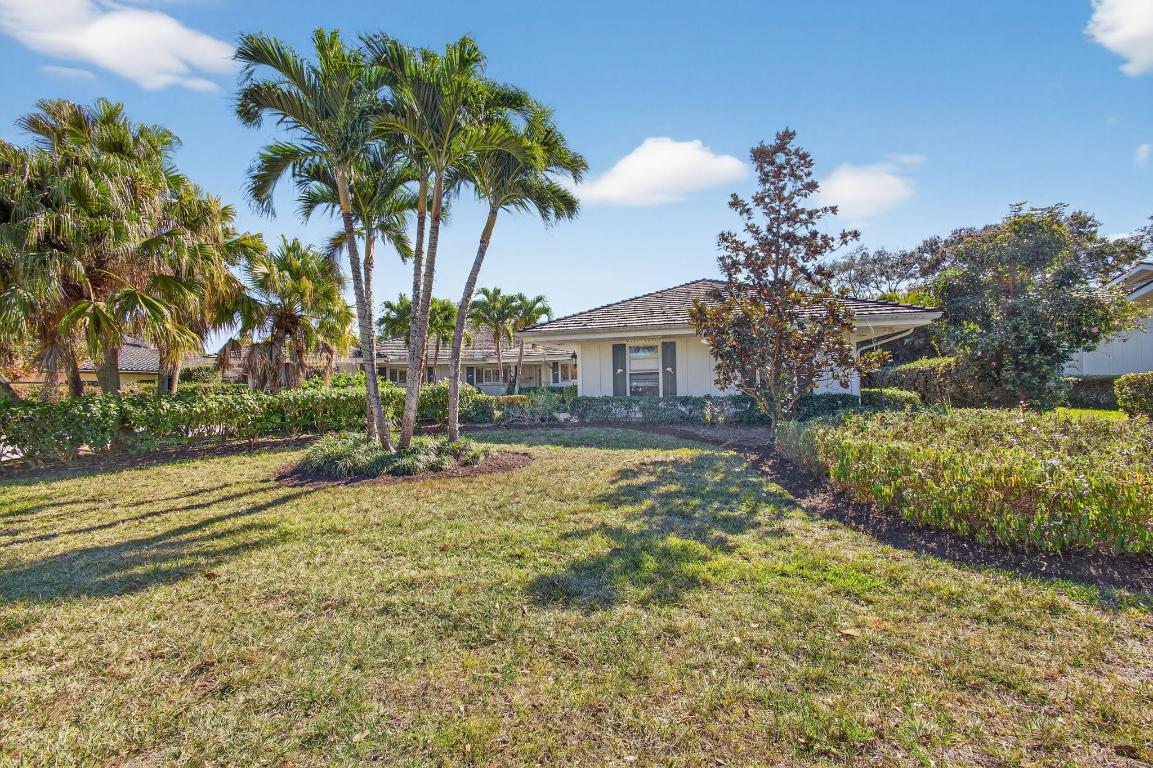 5610 SE Winged Foot Drive