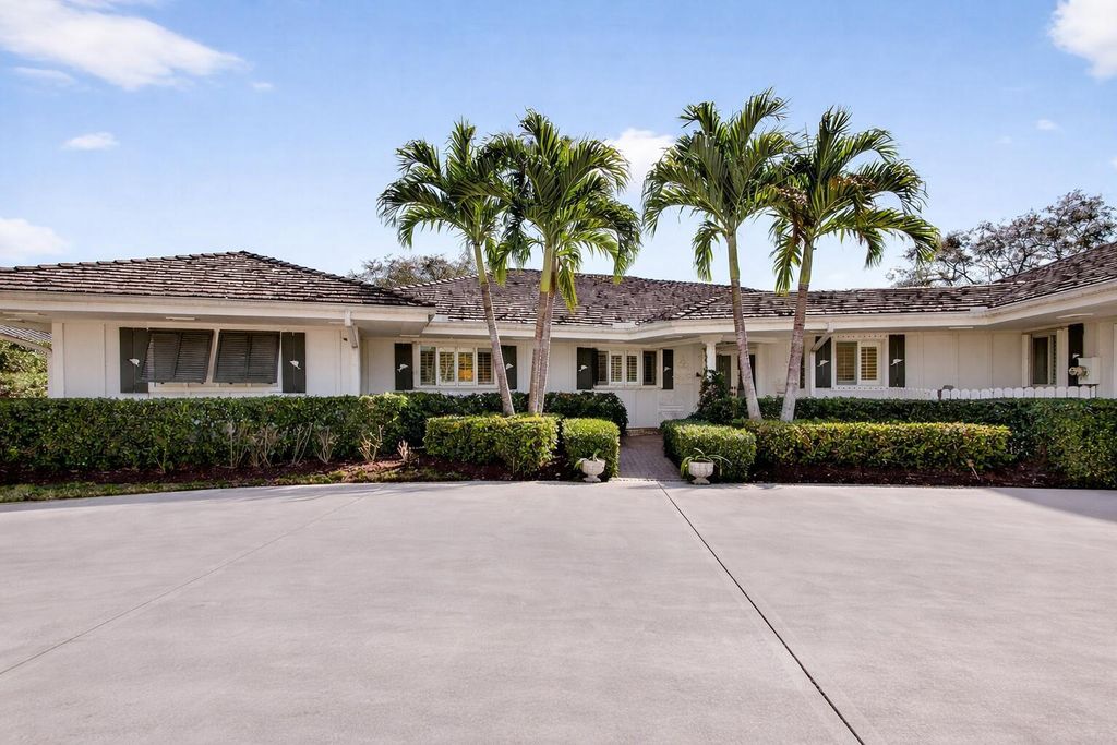 Photo of 5610 SE Winged Foot Drive, Stuart, FL 34997 (MLS # R11153318)