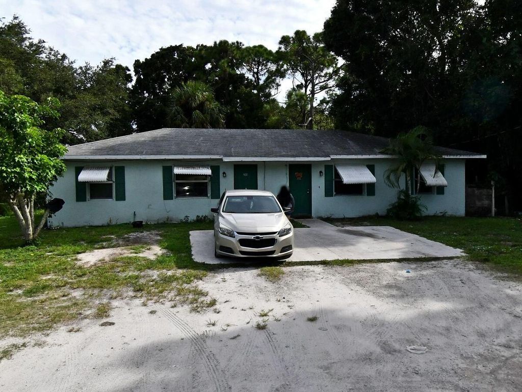 Photo of 2147 Sibley Avenue, Fort Pierce, FL 34982 (MLS # R11013700)