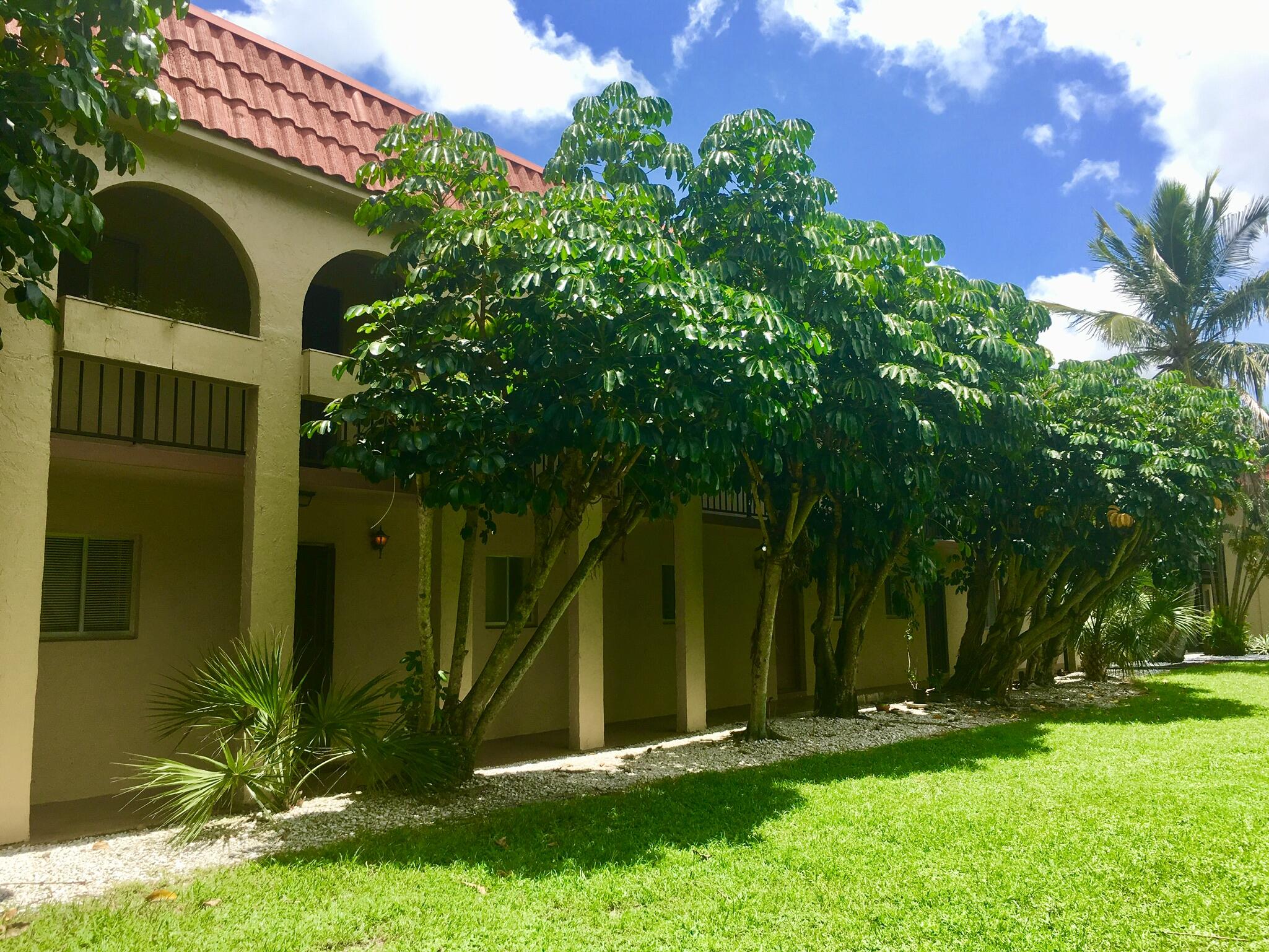 FOREST HILL GARDENS EAST COND - Residential