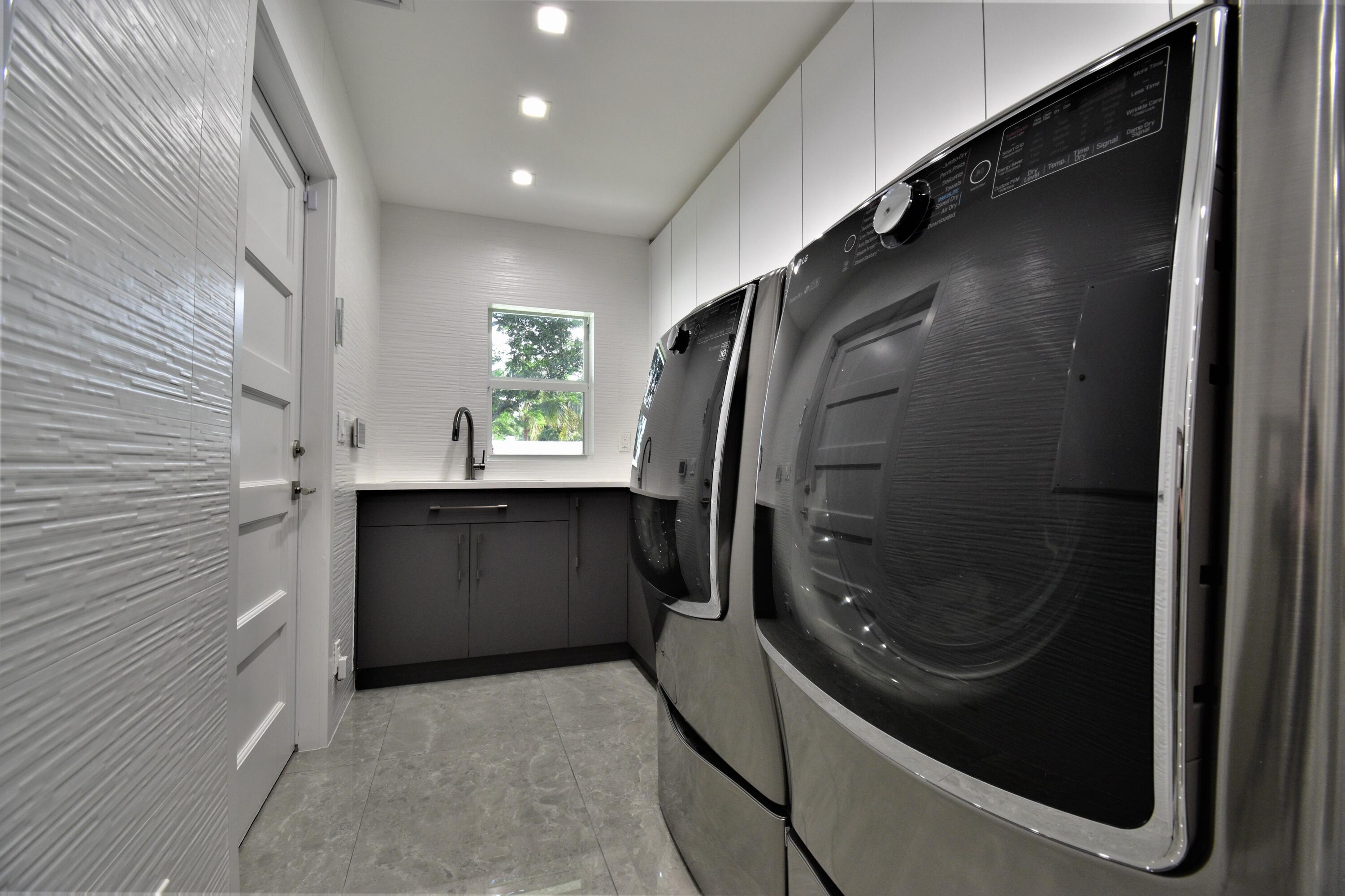 ESTANCIA II OF VIA VERDE - Residential