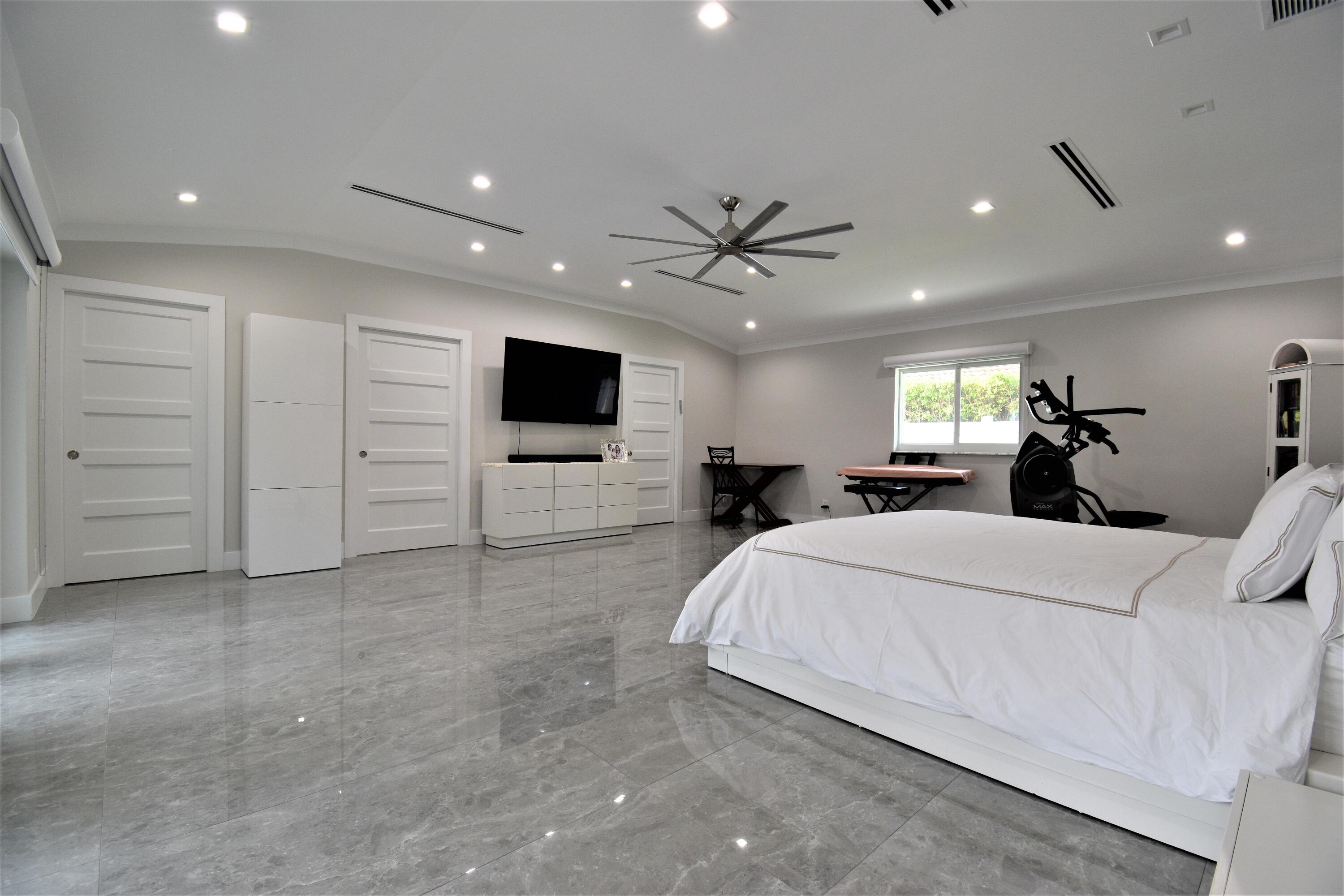 ESTANCIA II OF VIA VERDE - Residential