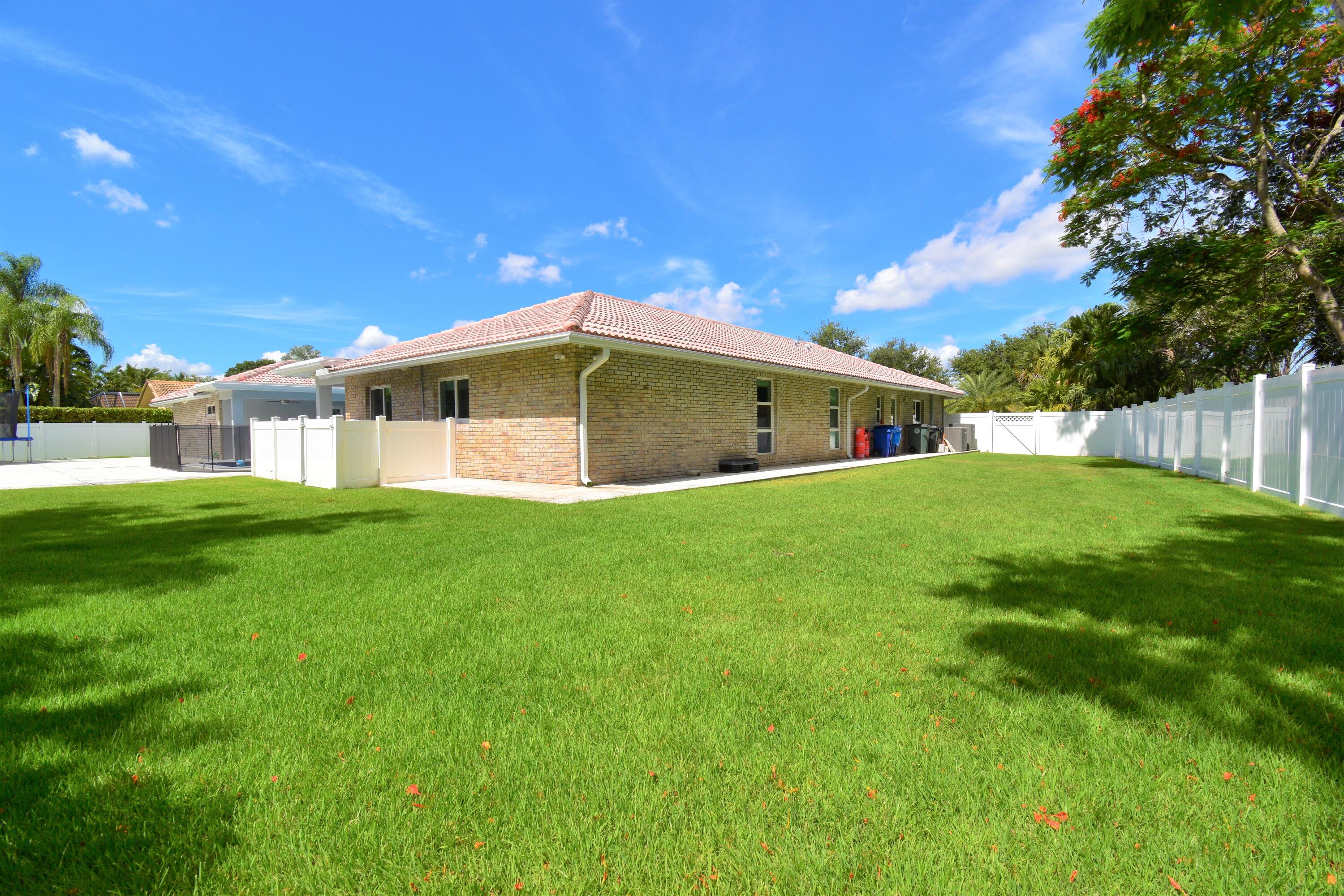 ESTANCIA II OF VIA VERDE - Residential