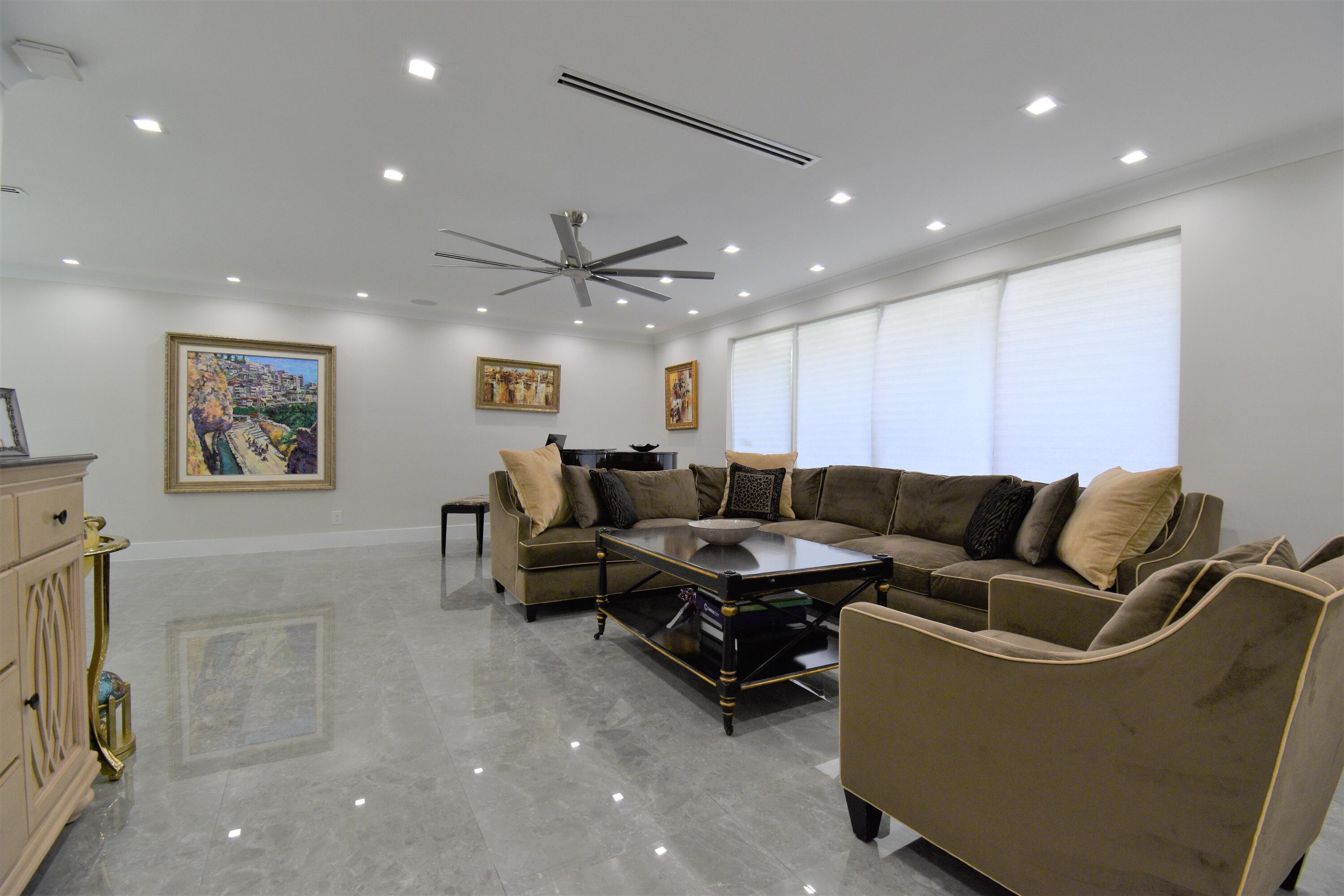 ESTANCIA II OF VIA VERDE - Residential