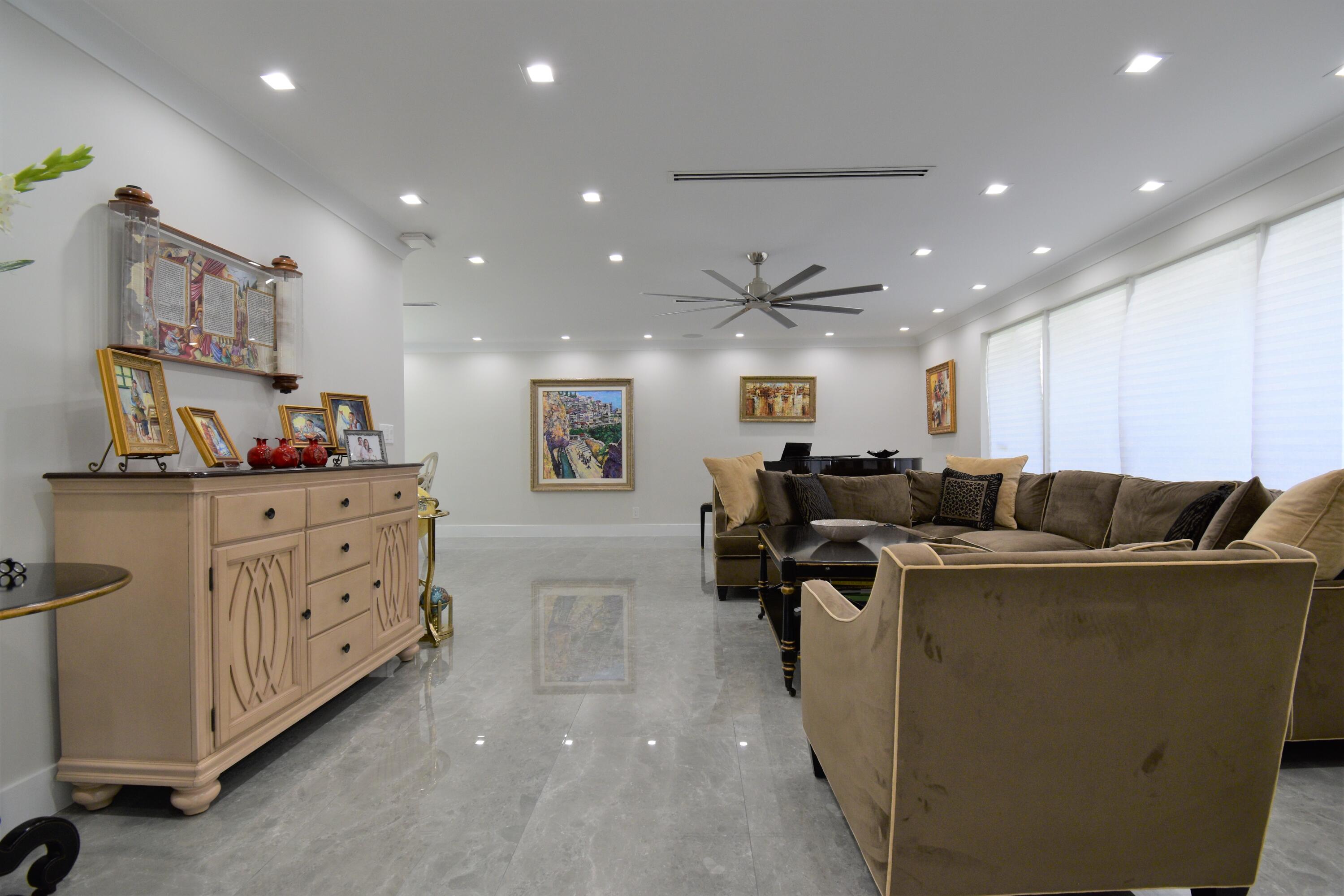 ESTANCIA II OF VIA VERDE - Residential