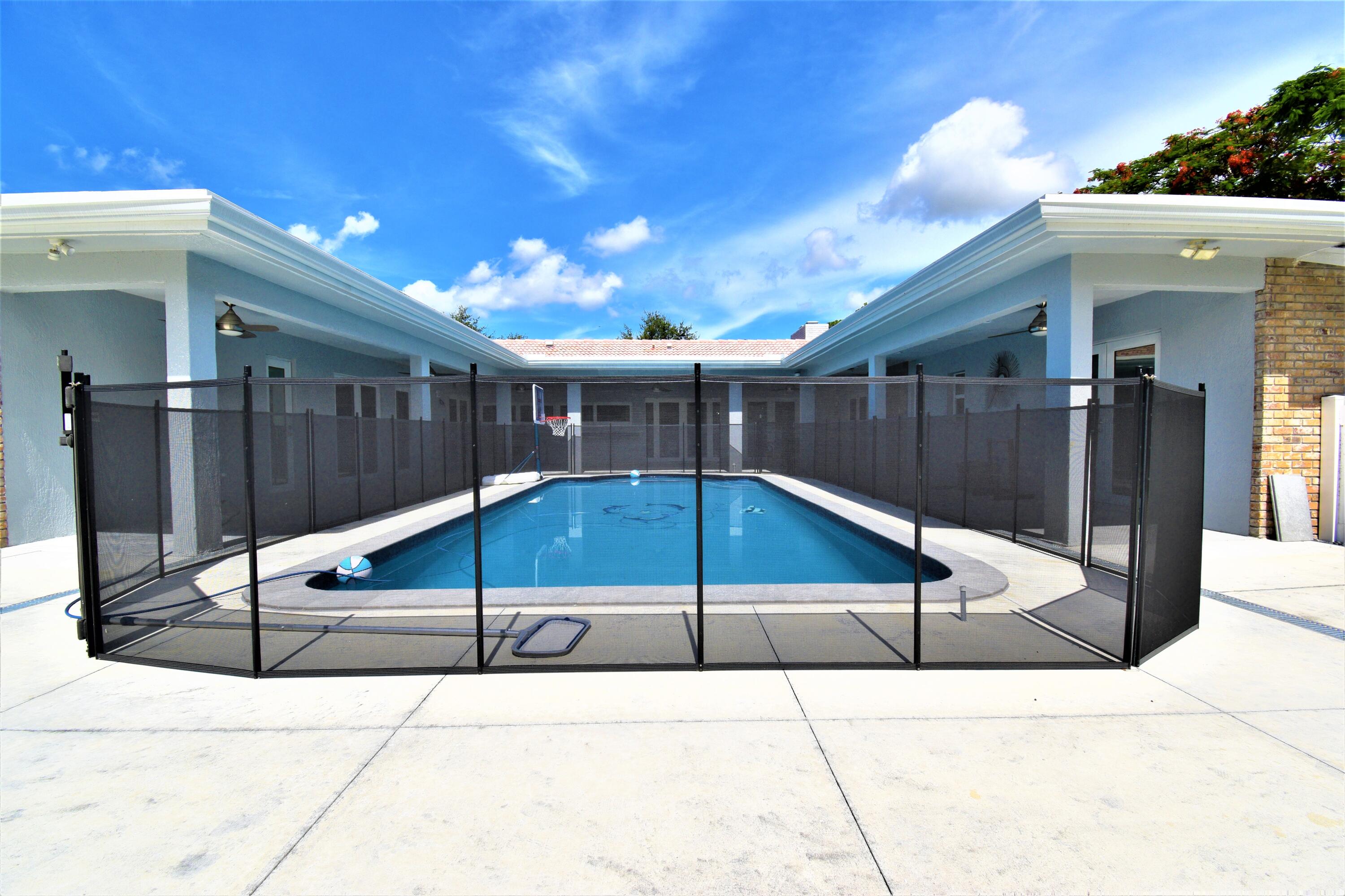 ESTANCIA II OF VIA VERDE - Residential