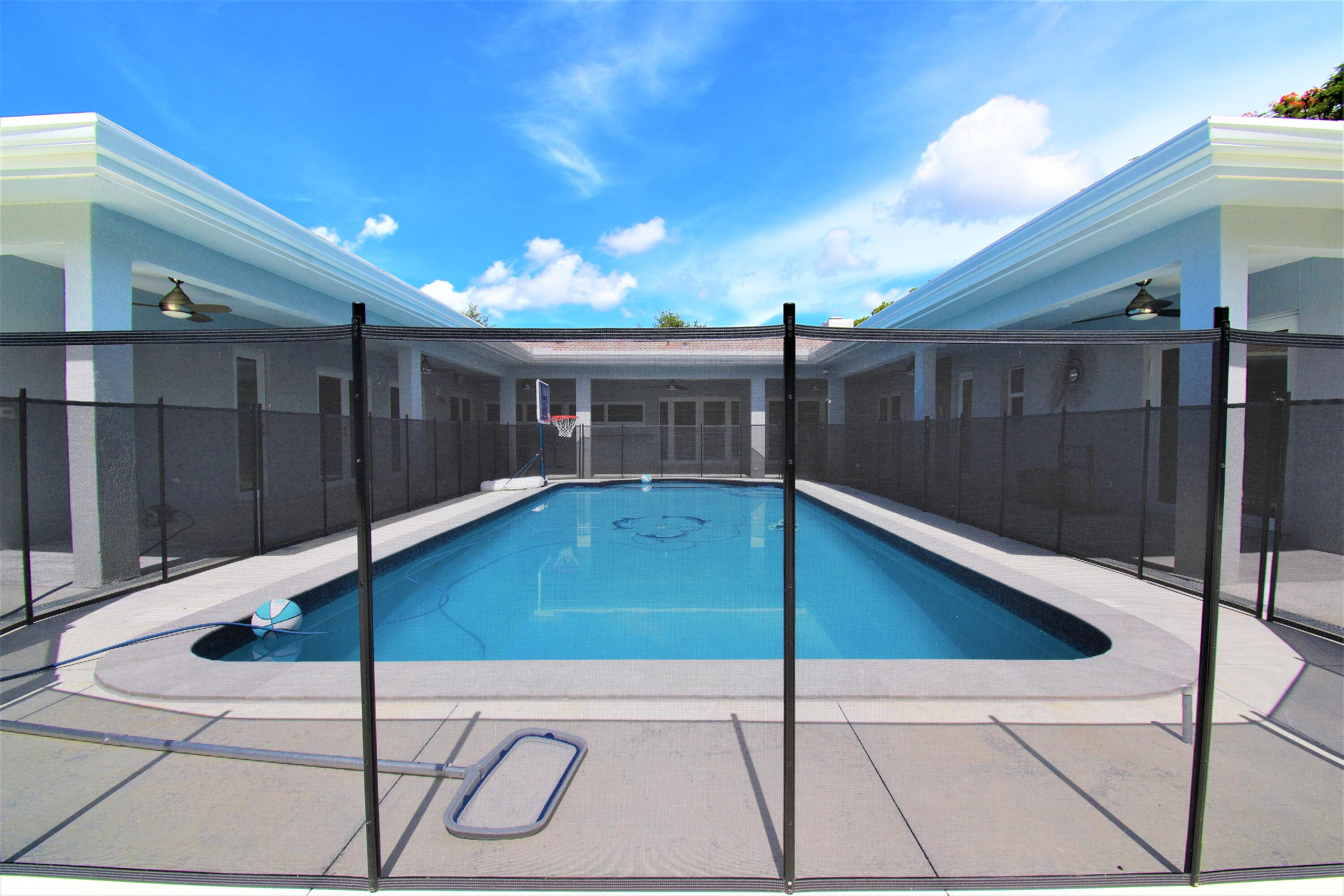 ESTANCIA II OF VIA VERDE - Residential