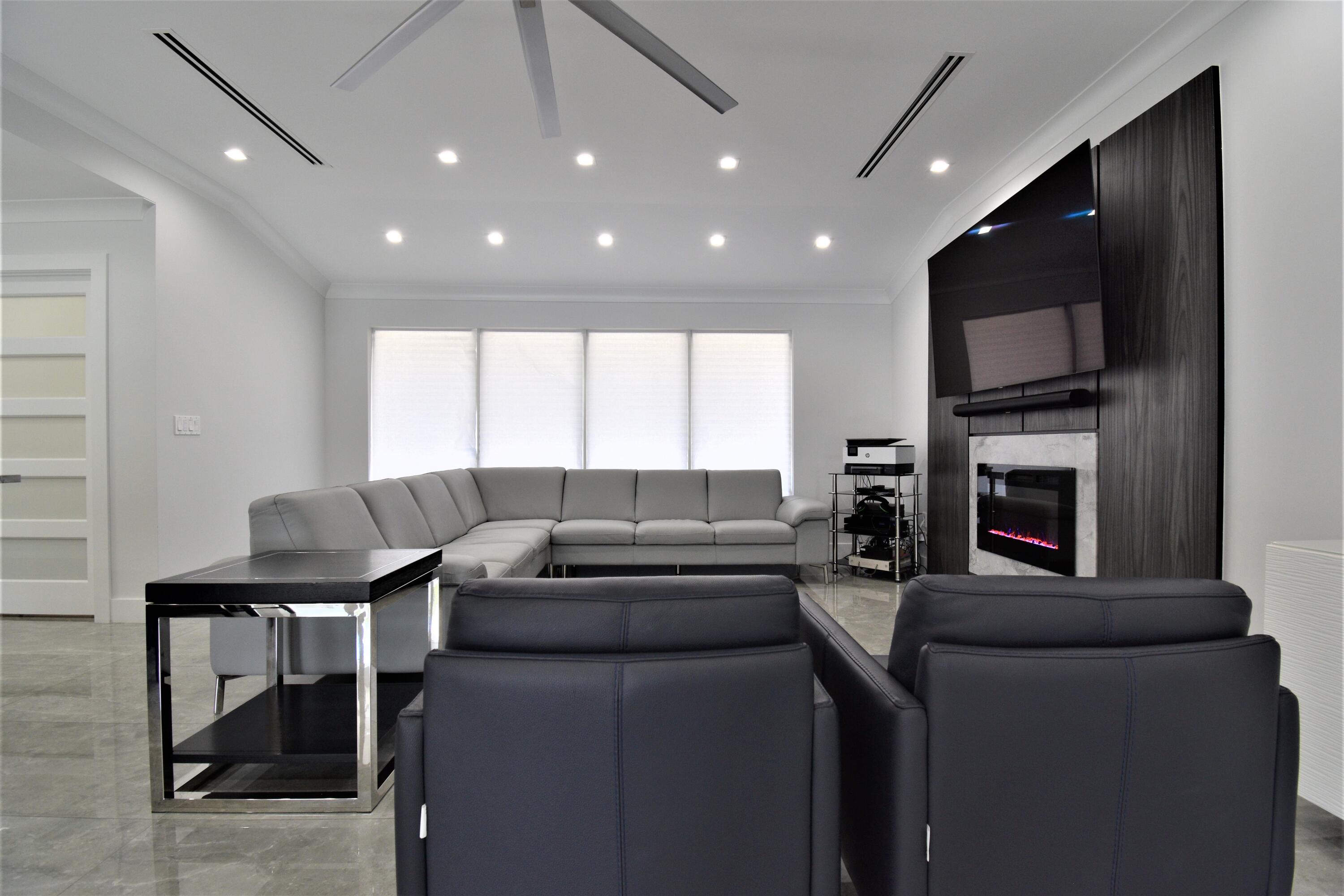 ESTANCIA II OF VIA VERDE - Residential