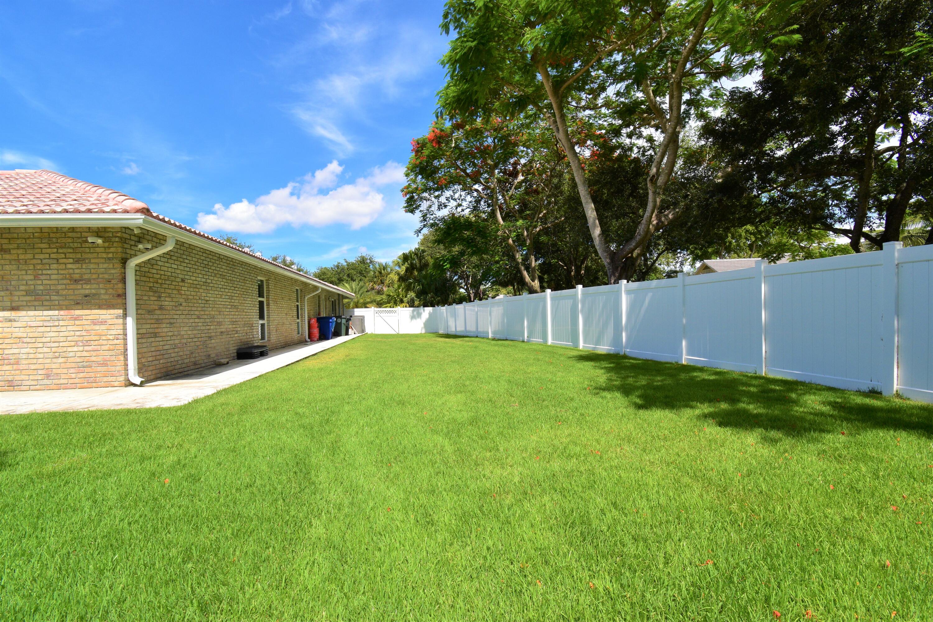 ESTANCIA II OF VIA VERDE - Residential