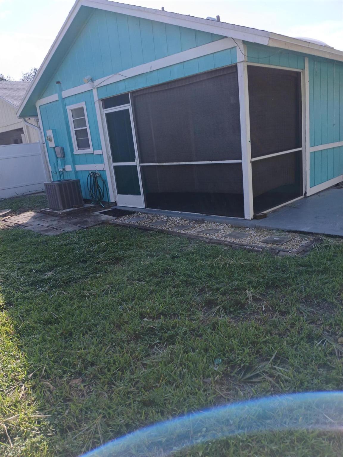 PARKWAY VILLAGE - Residential Lease