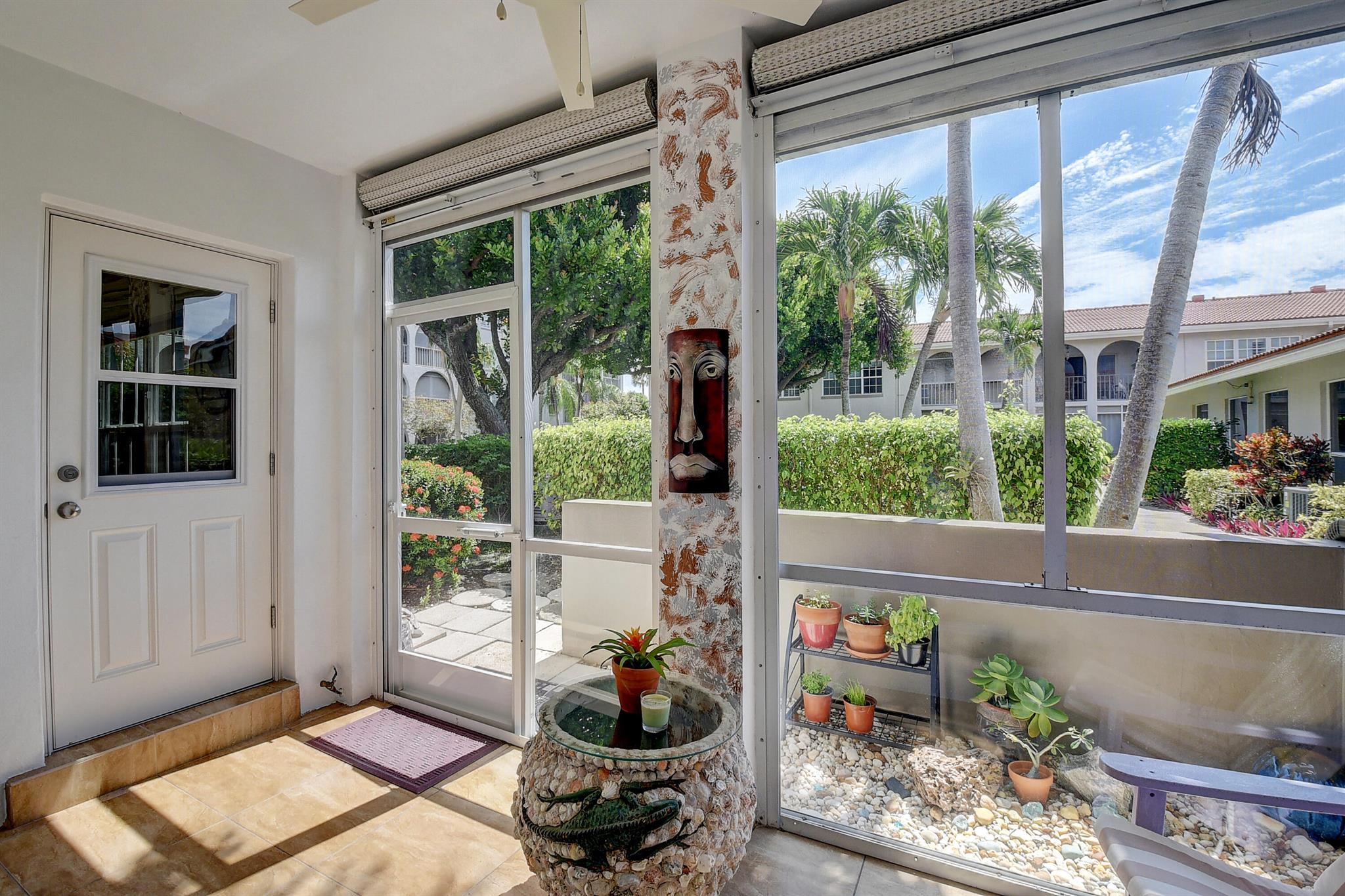 TIERRA DEL SOL CONDO - Residential