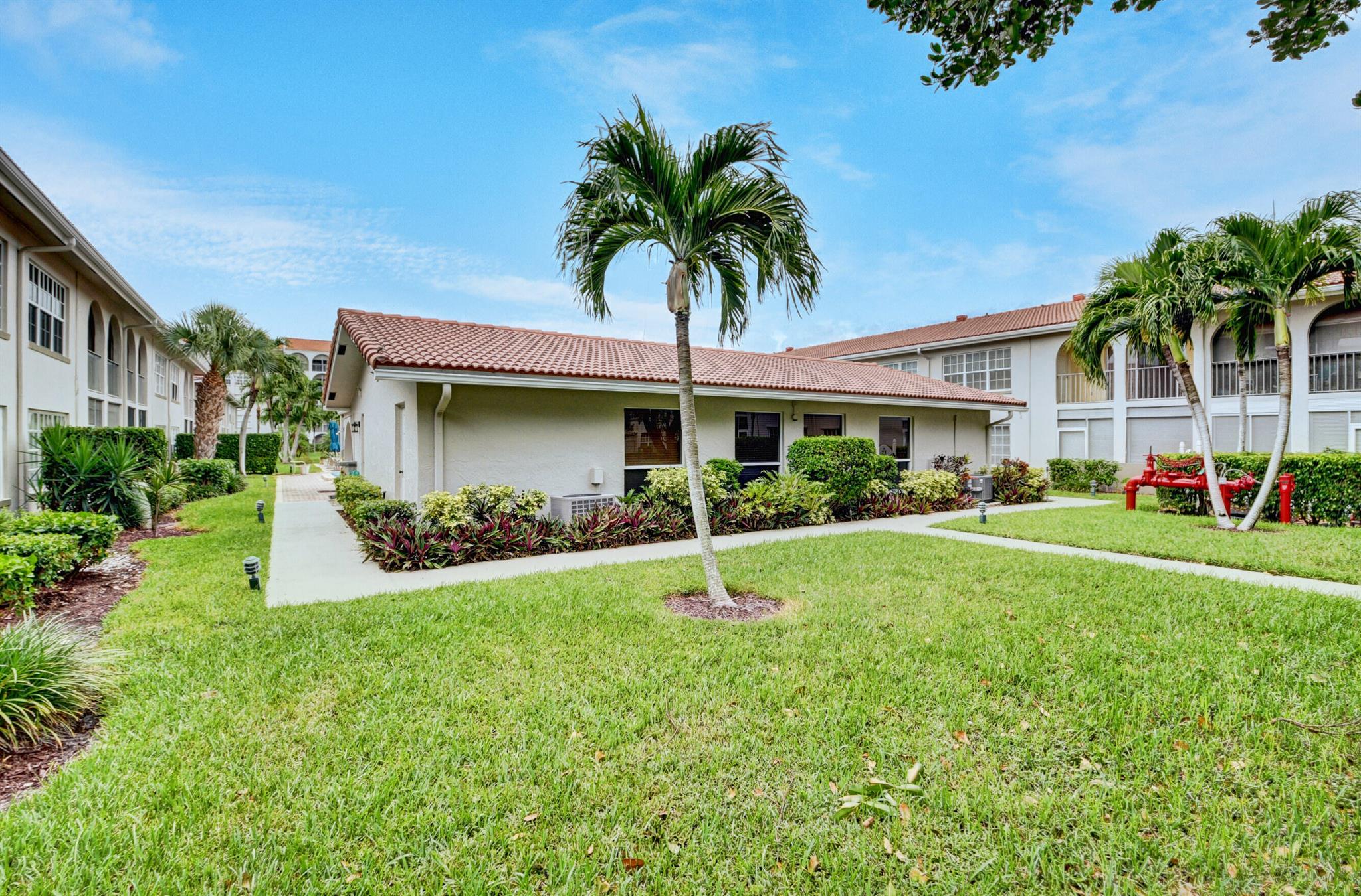 TIERRA DEL SOL CONDO - Residential