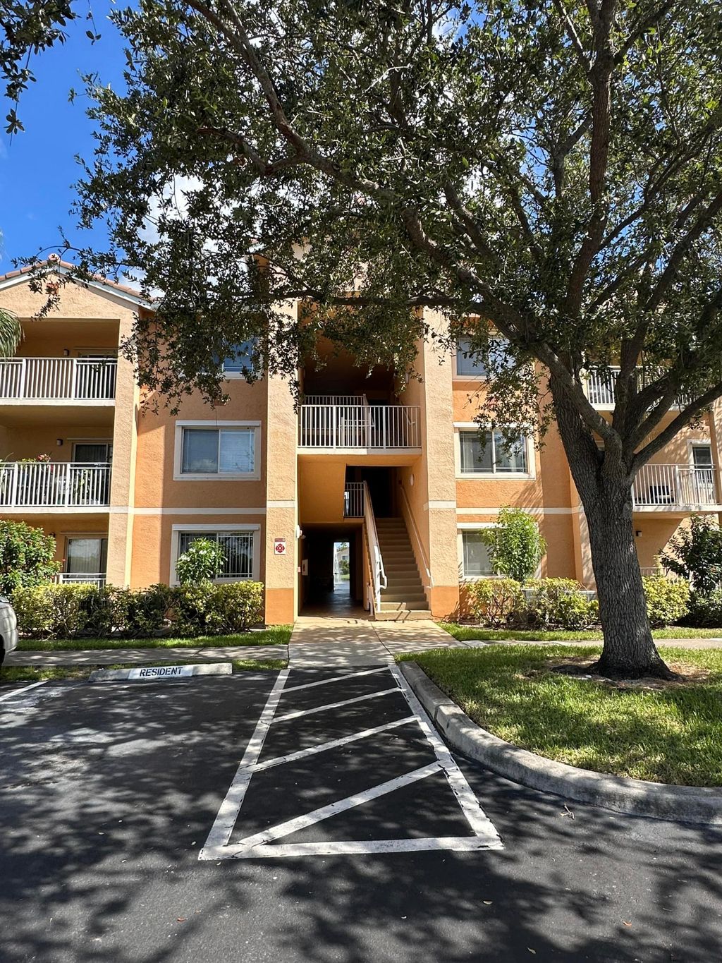 Photo of 261 SW Palm Drive #106, Port Saint Lucie, FL 34986 (MLS # R11129500)