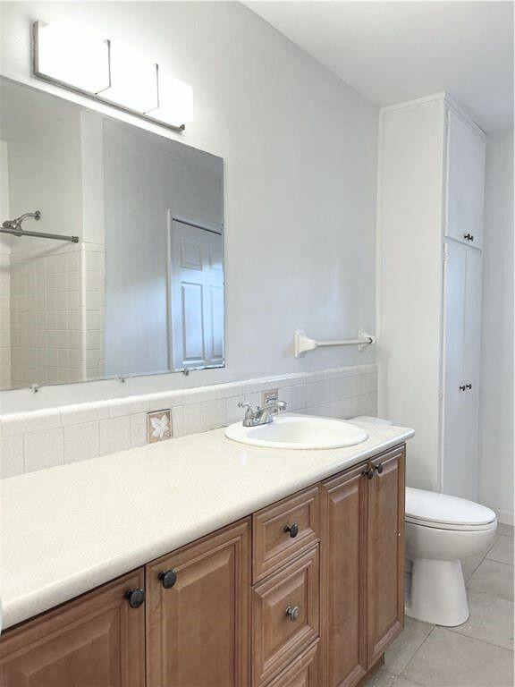 LAUDER-GATE - Residential Income