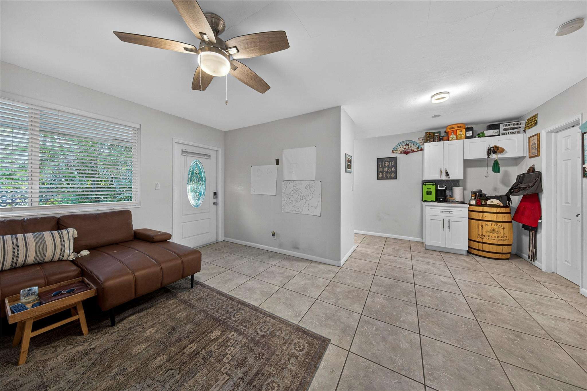 LAUDER-GATE - Residential Income