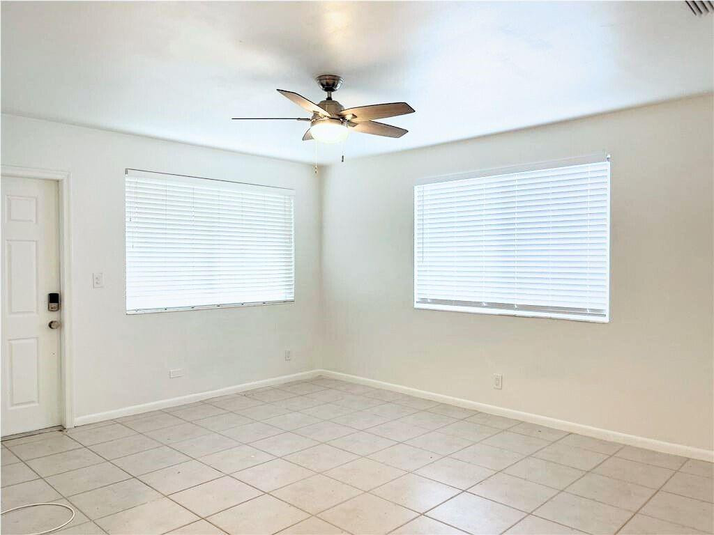 LAUDER-GATE - Residential Income