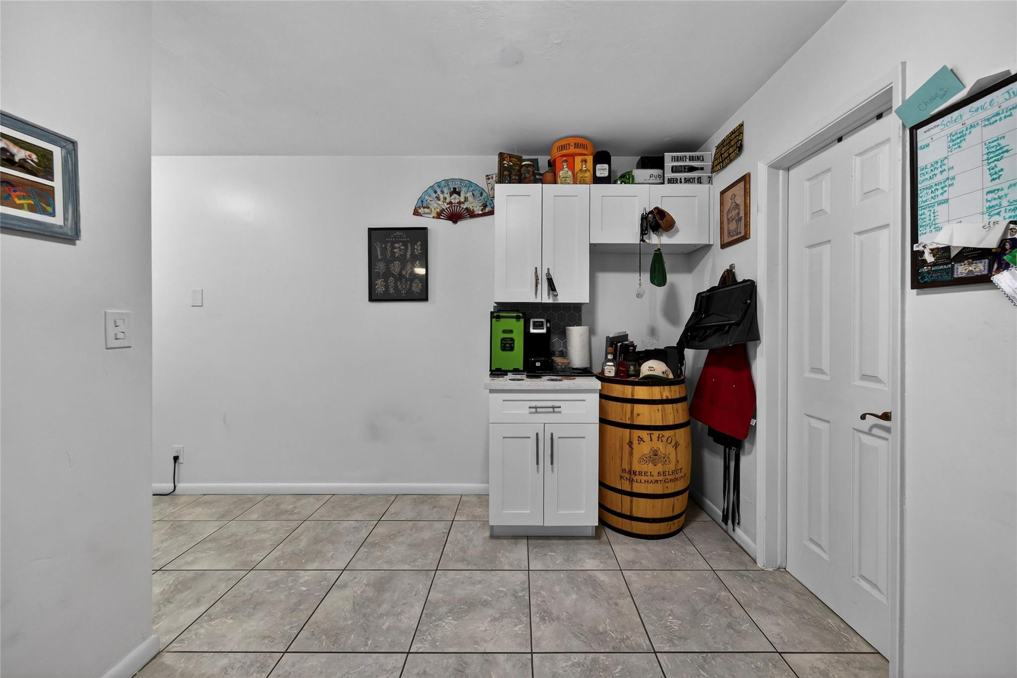 LAUDER-GATE - Residential Income