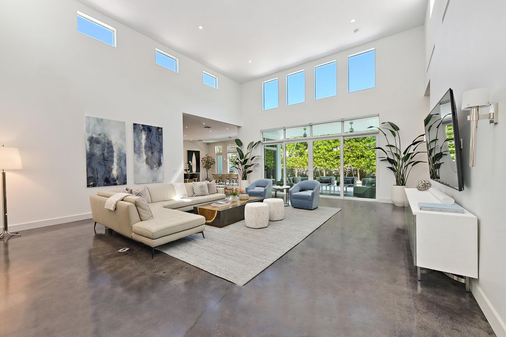 Photo of 2148 W Maya Palm Drive, Boca Raton, FL 33432 (MLS # R11006209)