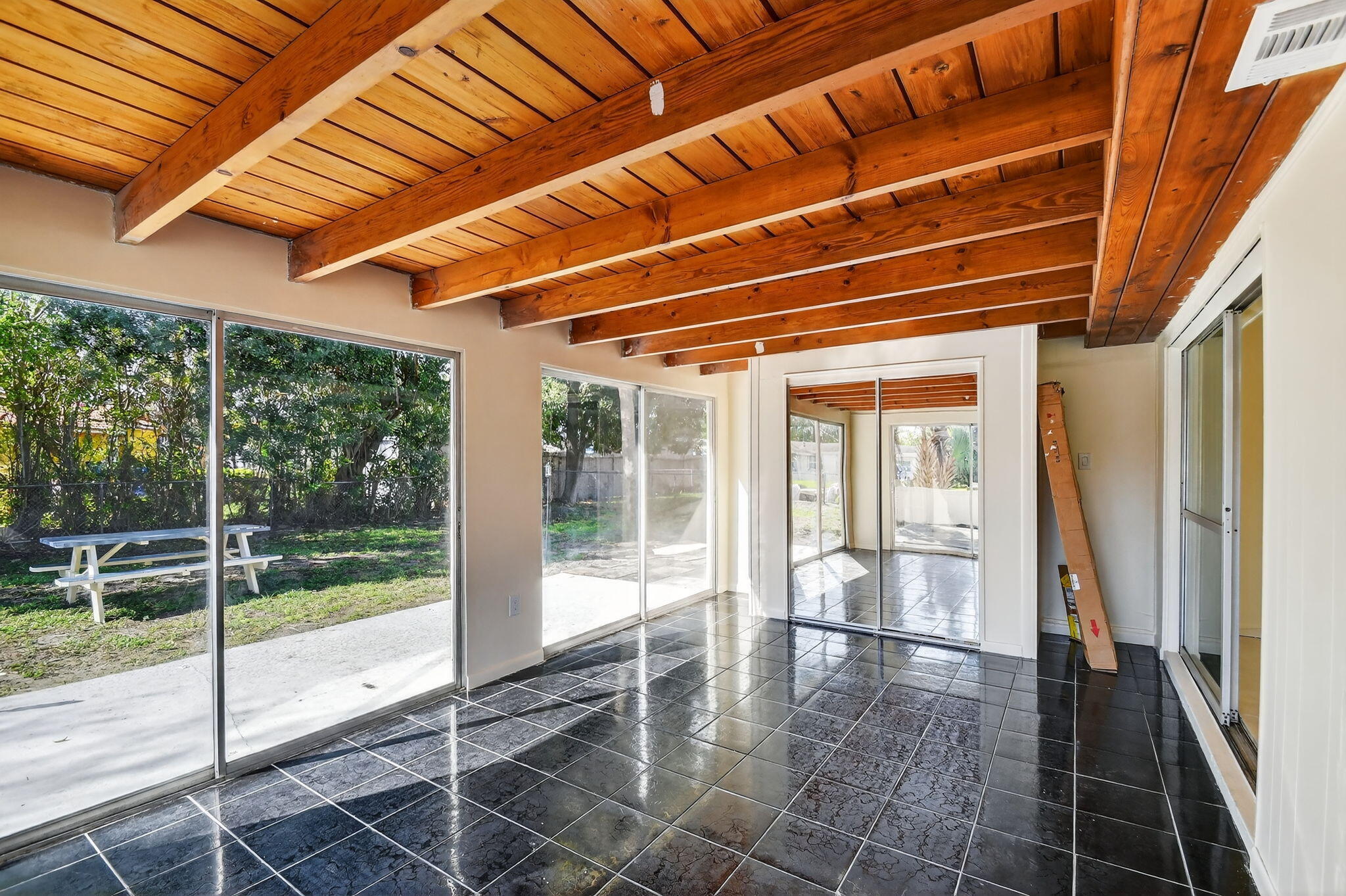 PARK MANOR 3 - Residential