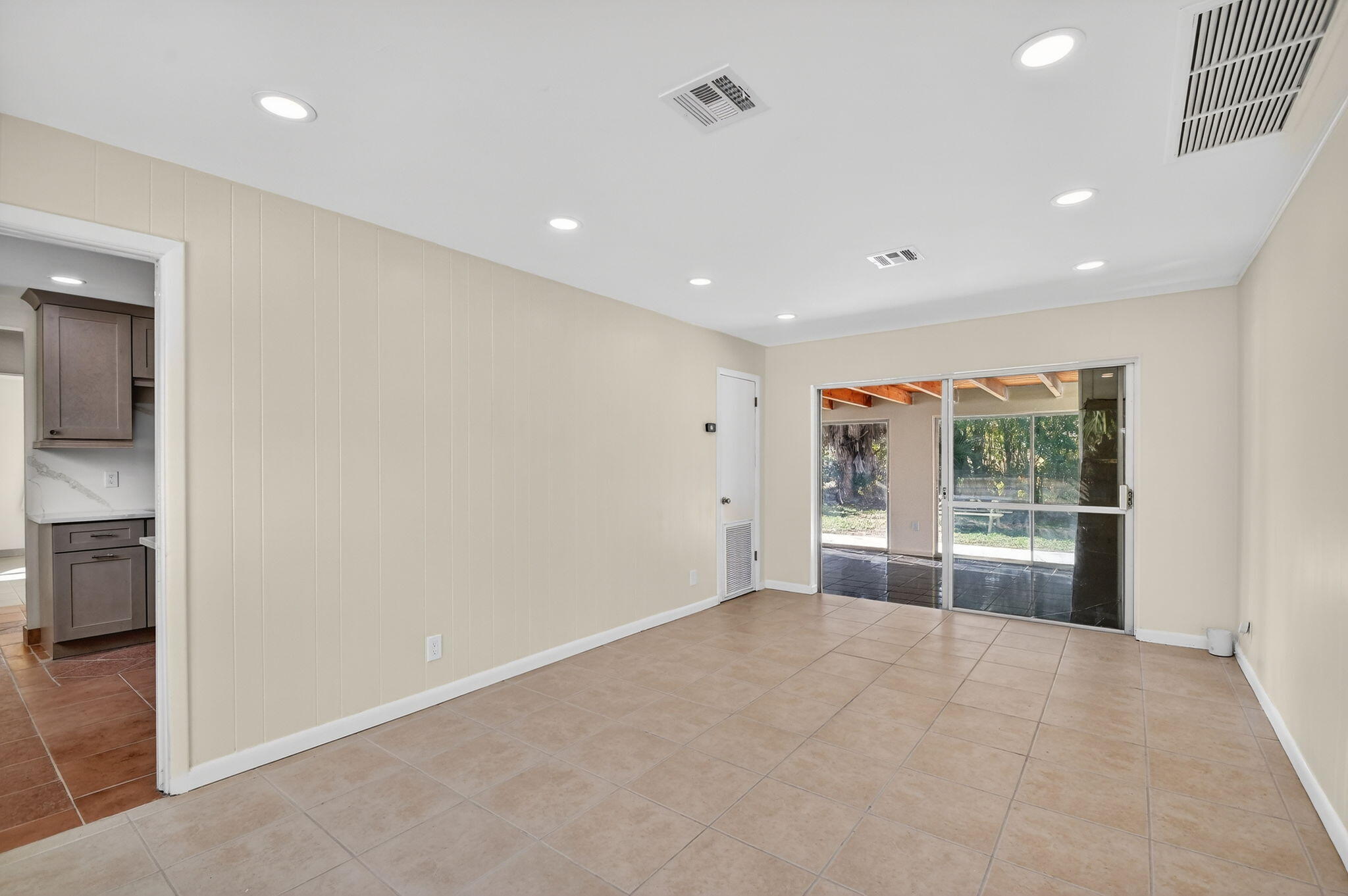 PARK MANOR 3 - Residential