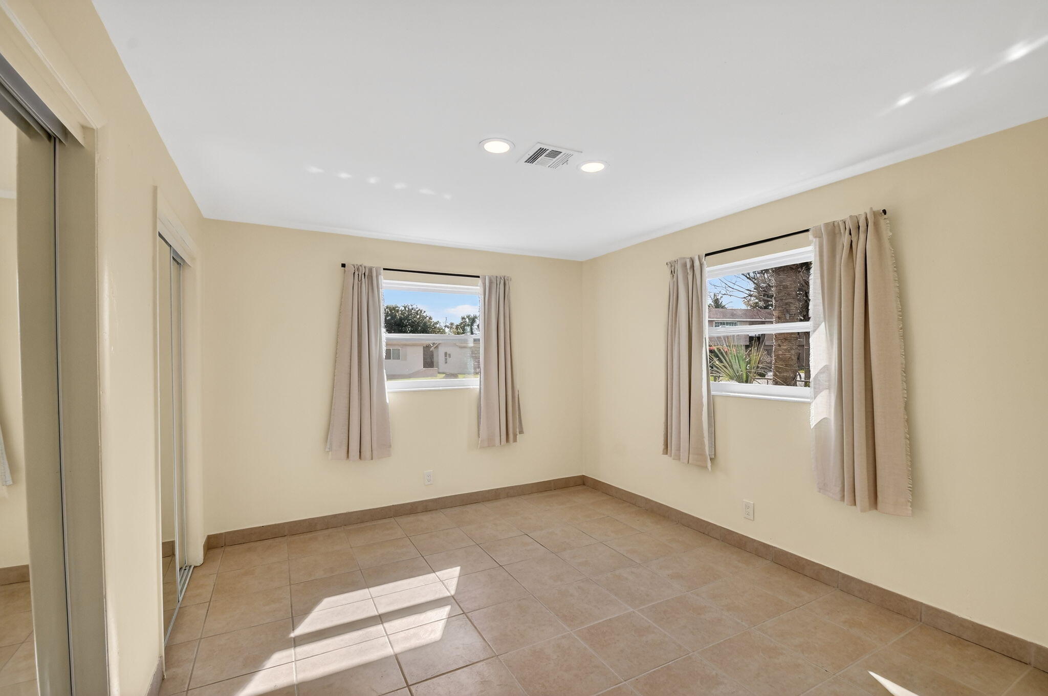 PARK MANOR 3 - Residential