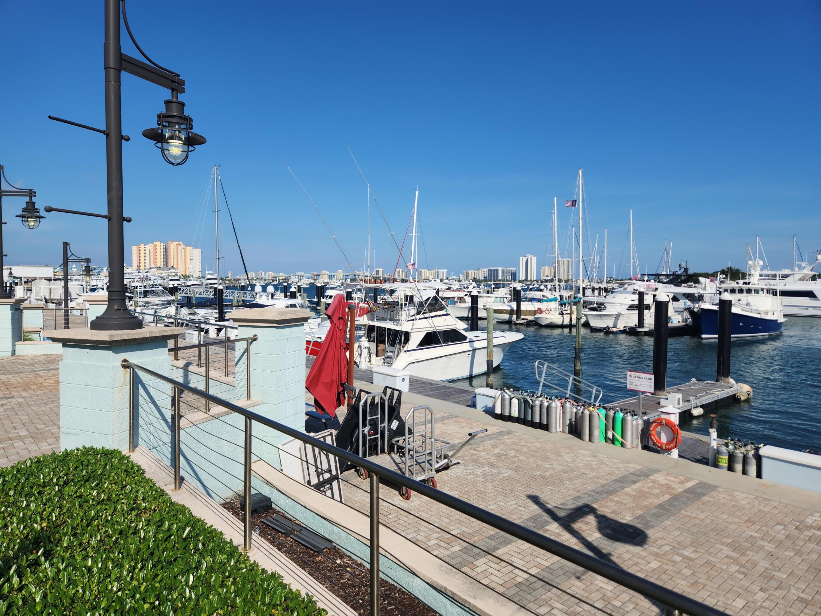 PARK MANOR 3 - Residential