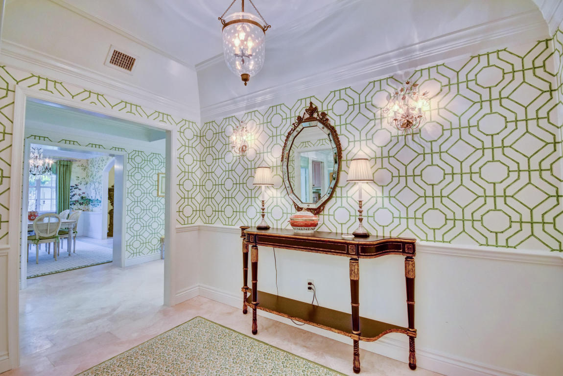 BALLANTRAE CONDO - Residential